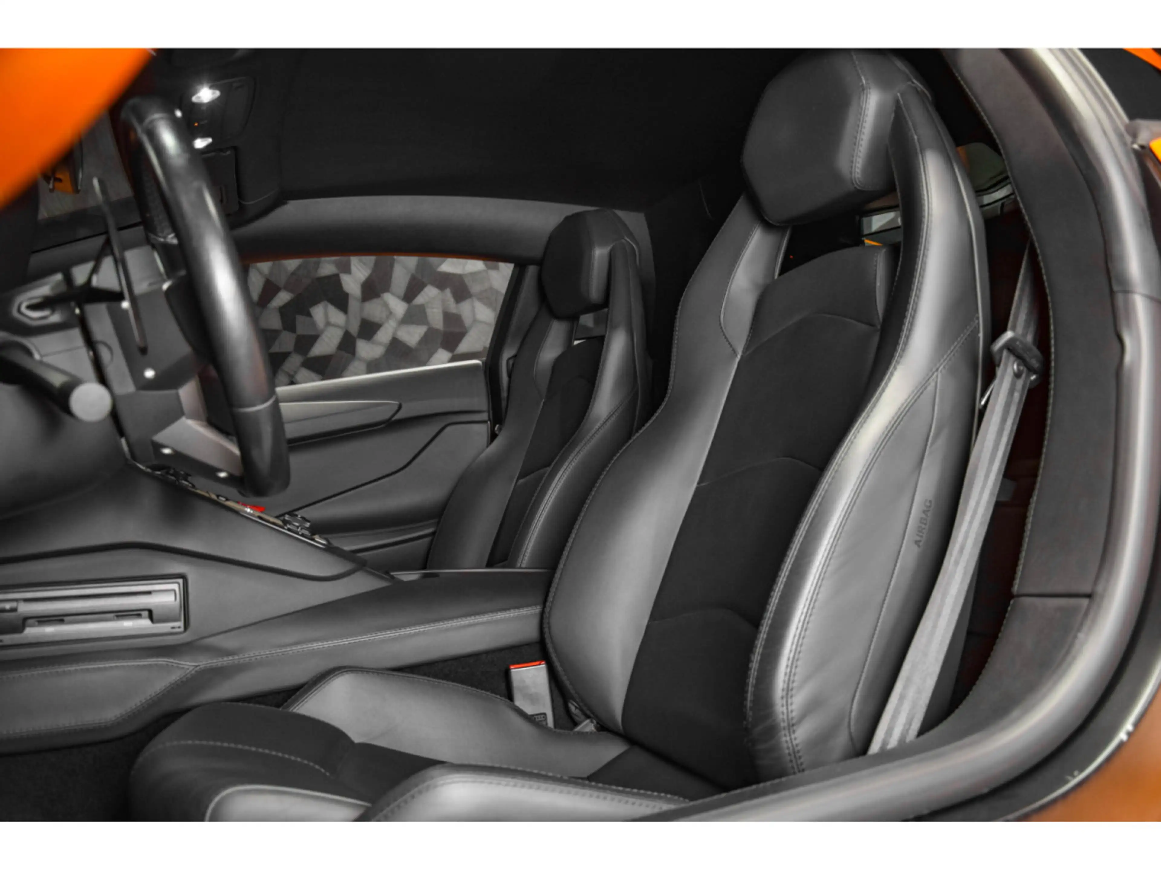 Lamborghini Aventador LP 700-4 - ARANCIO ATLAS — photo 11