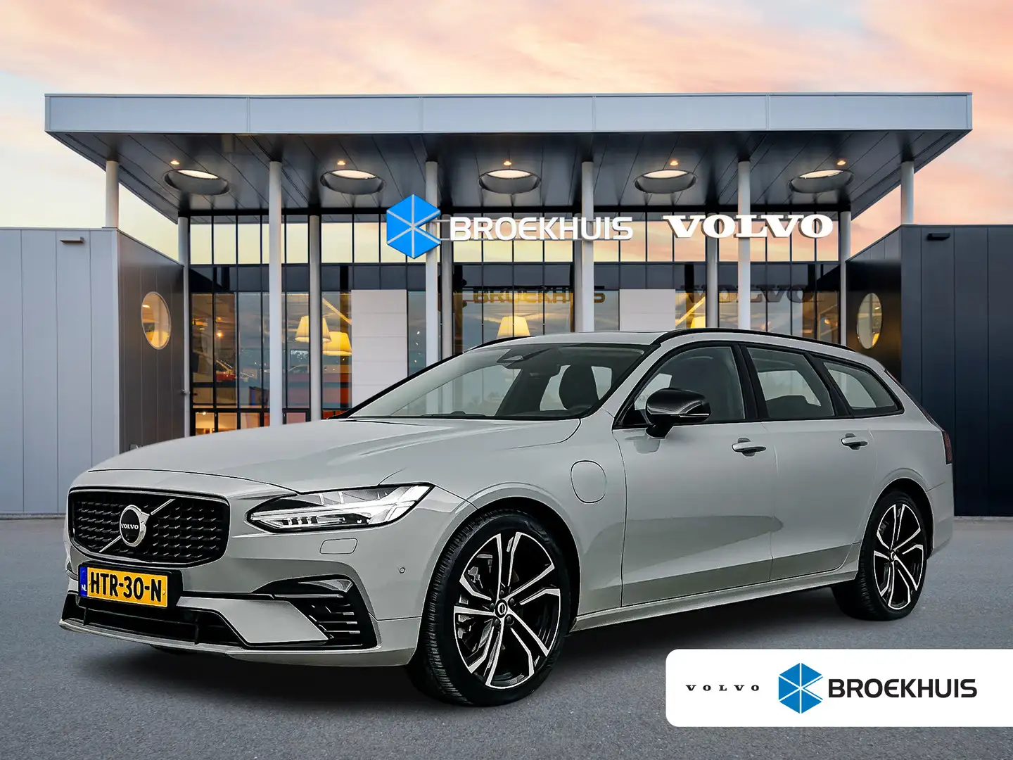 Volvo V90 T8 Recharge Ultra Dark | 20" | Luchtvering | Trekh Grau - 1