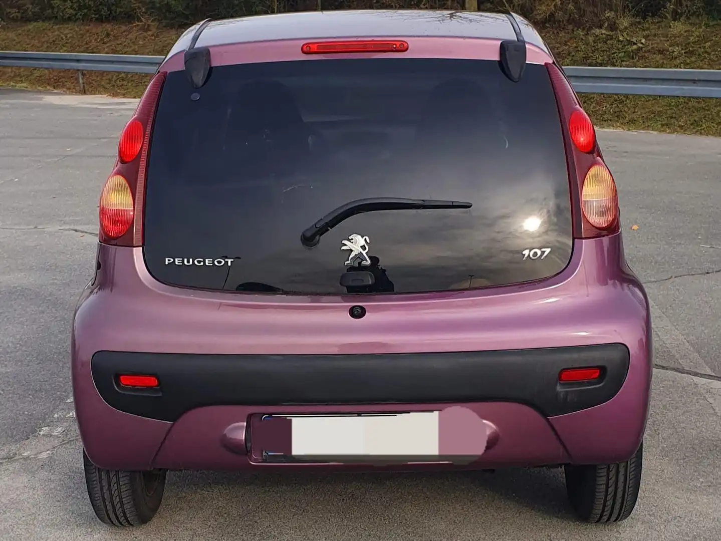 Peugeot 107 Envy Violett - 2