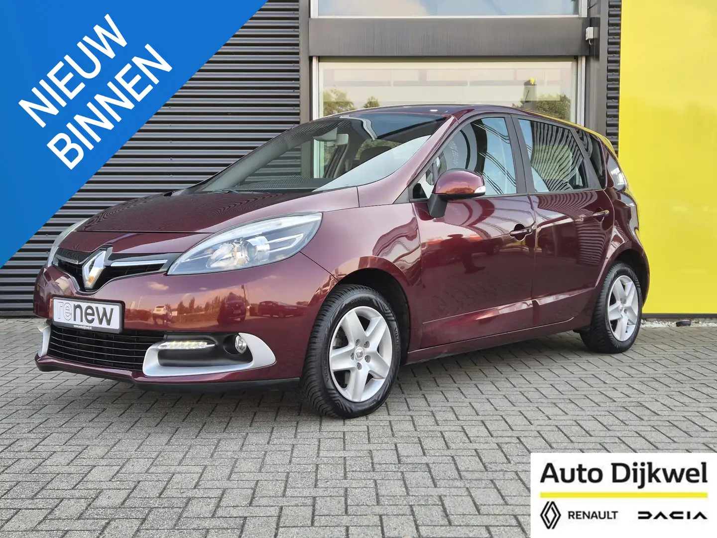 Renault Scenic 1.6 110 Expression Navigatie, Clima, Trekhaak, All Rood - 1