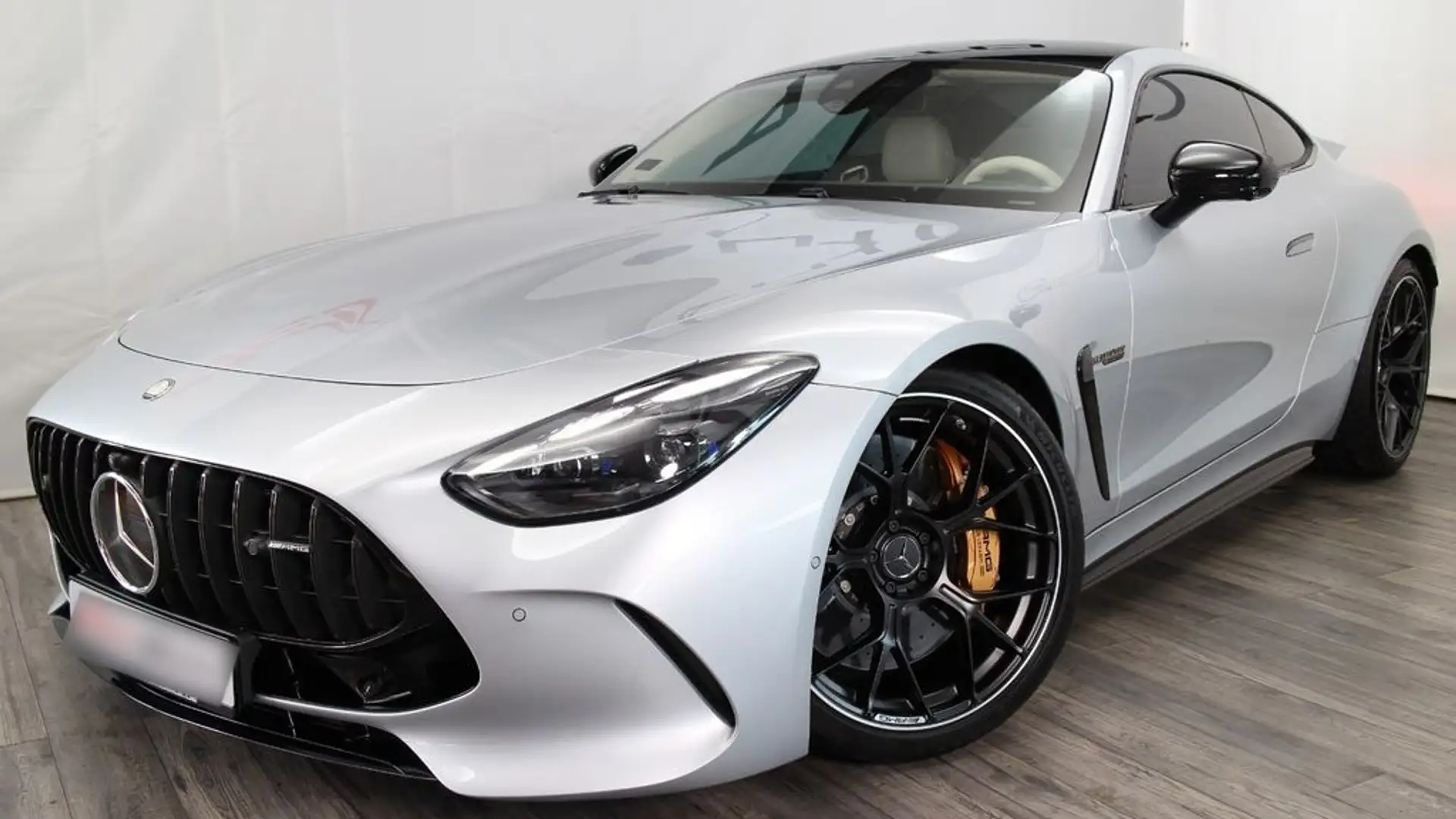 Mercedes-Benz AMG GT Coupé 63 S 4Matic+ Plateado - 2