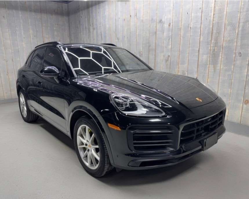 2023 Porsche Cayenne PLATINUM EDITION E-HYBRID AWD