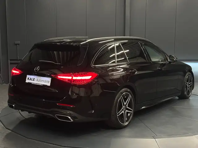 Mercedes-Benz 300 view 5