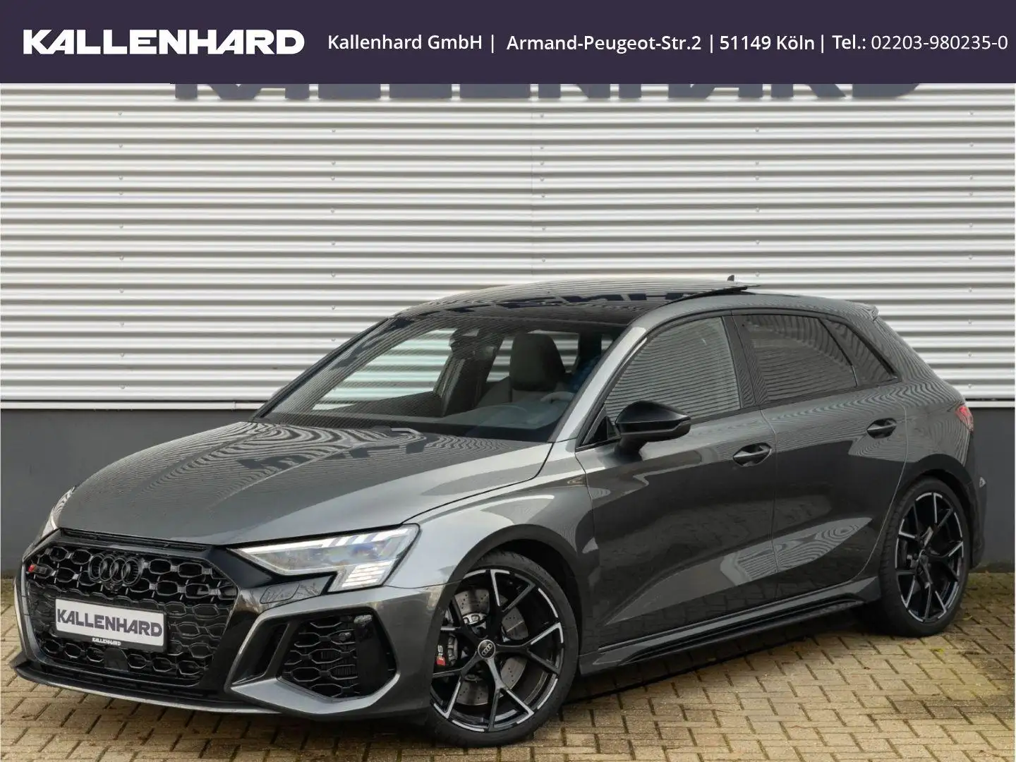 Audi RS3 Sportback 2.5 TFSI Quattro-Pano - B&O - ACC Grau - 2