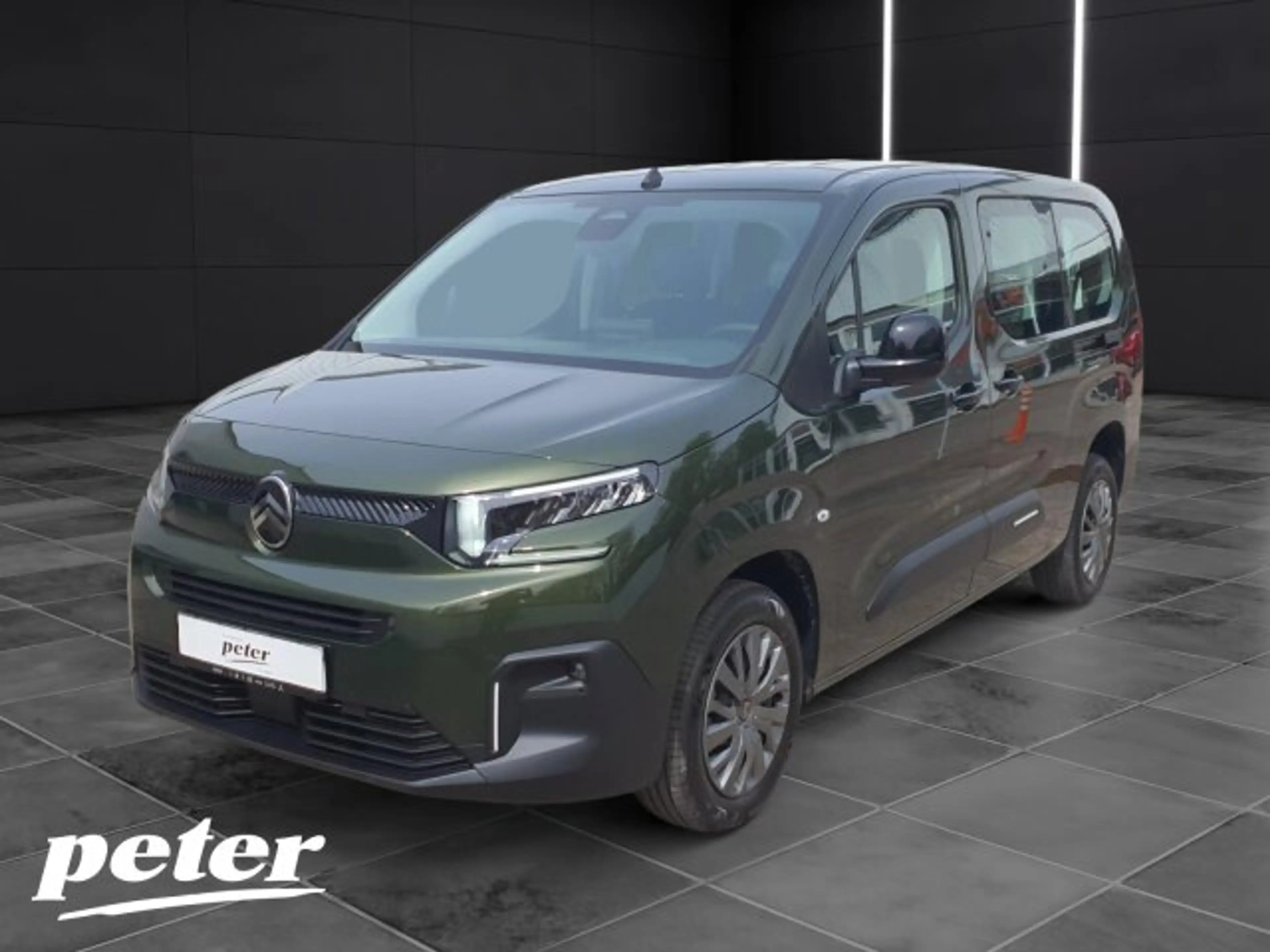 Citroen Berlingo Berlingo XL Plus 1.5D 130 +180°Kamera+FSH+SHZ+