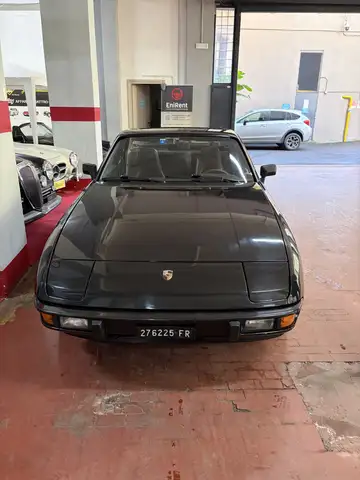 Porsche 924