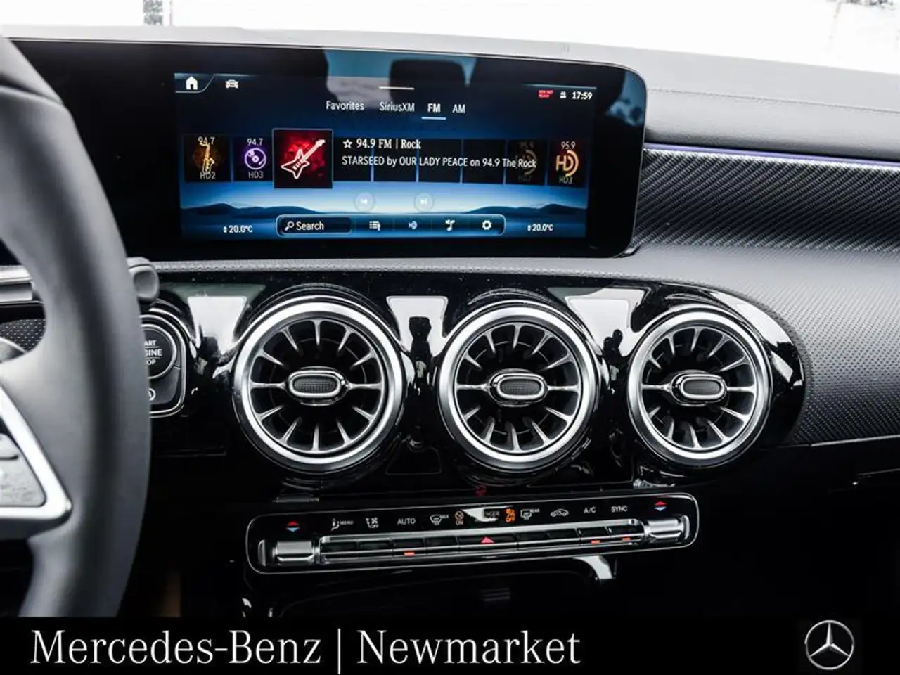 Mercedes-Benz CLA снимка Mercedes-Benz CLA