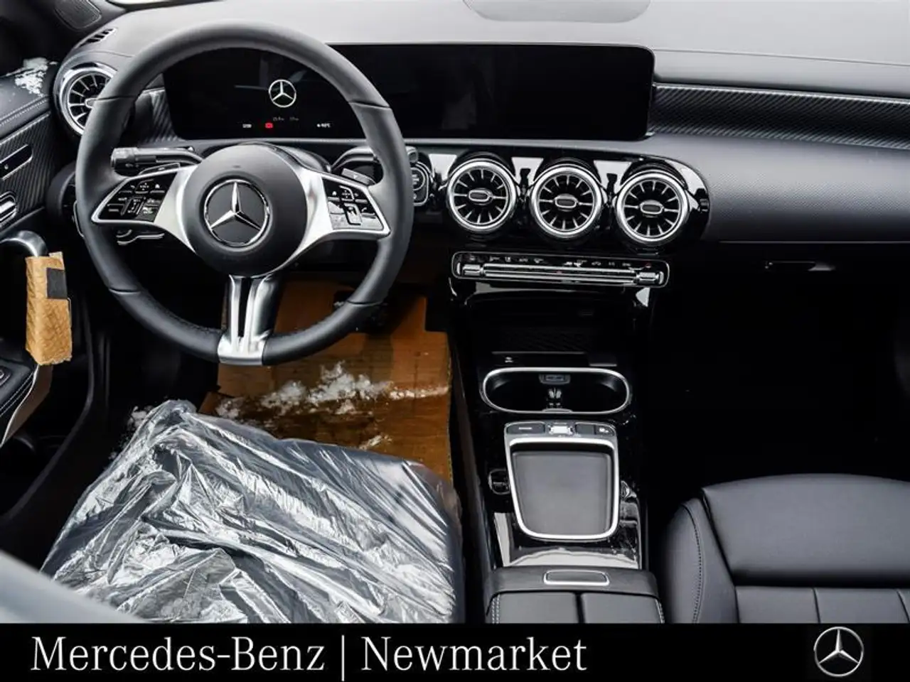 Mercedes-Benz CLA снимка Mercedes-Benz CLA