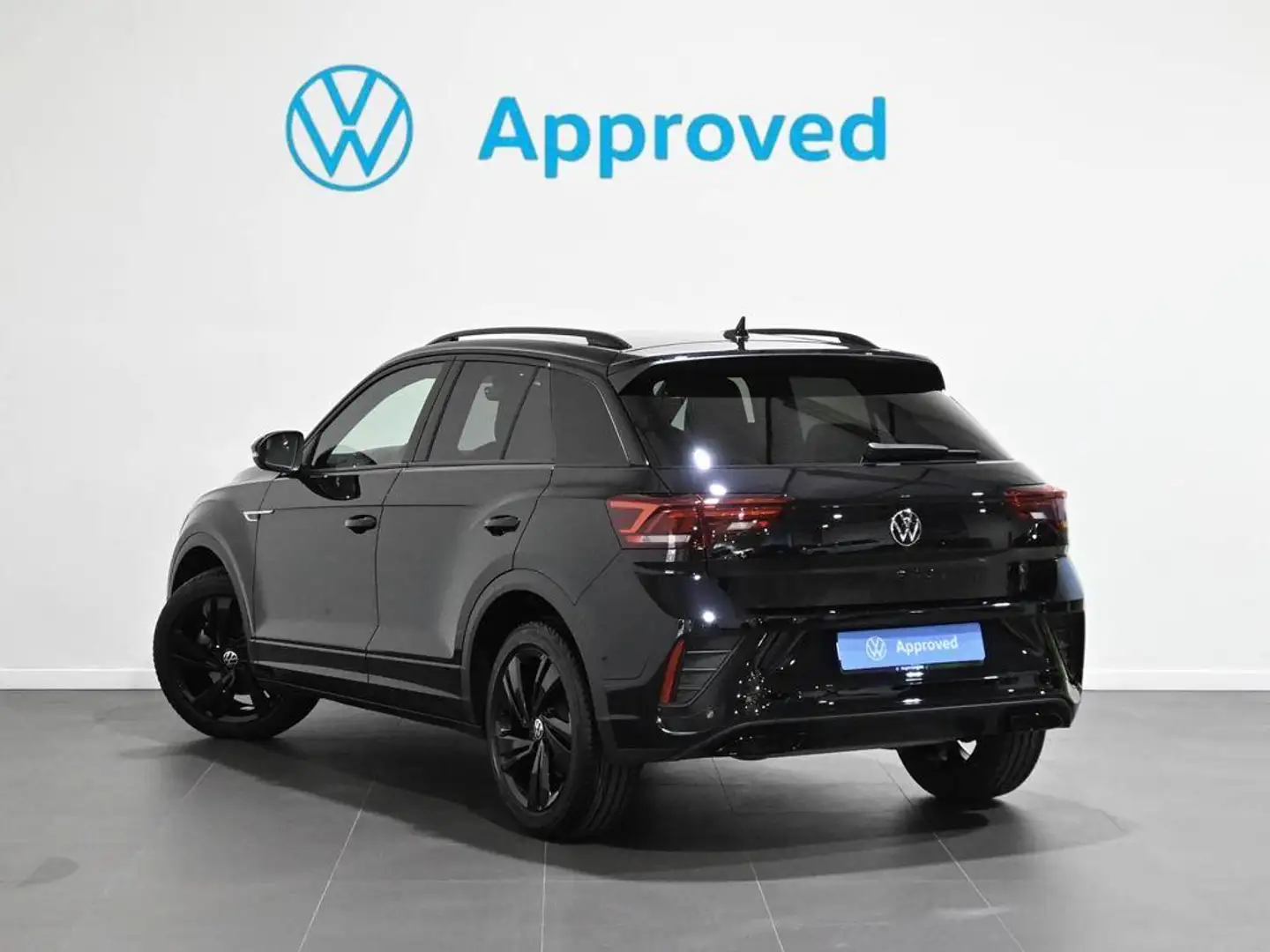 Volkswagen T-Roc 2.0TDI R-Line 110kW DSG7 Schwarz - 2