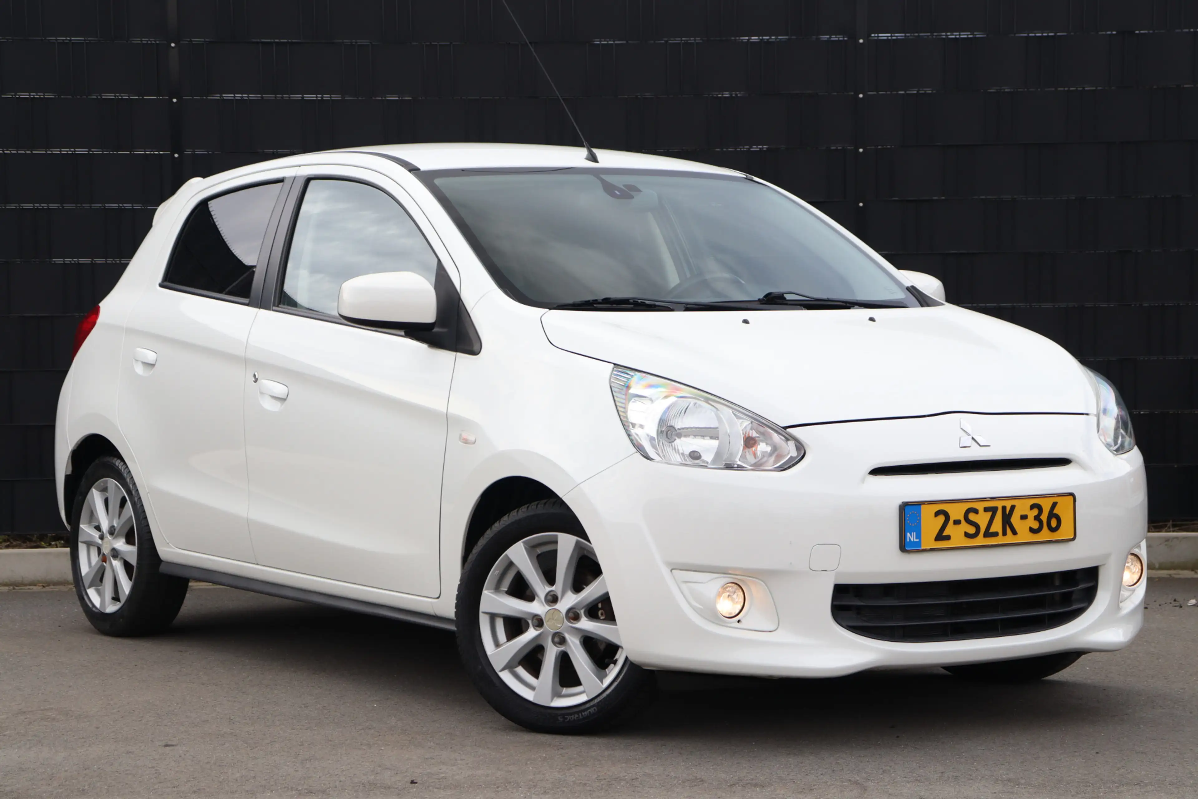 Mitsubishi Space Star 1.2 Intense+ | Climate Control | Keyless | Radio-c — photo 3