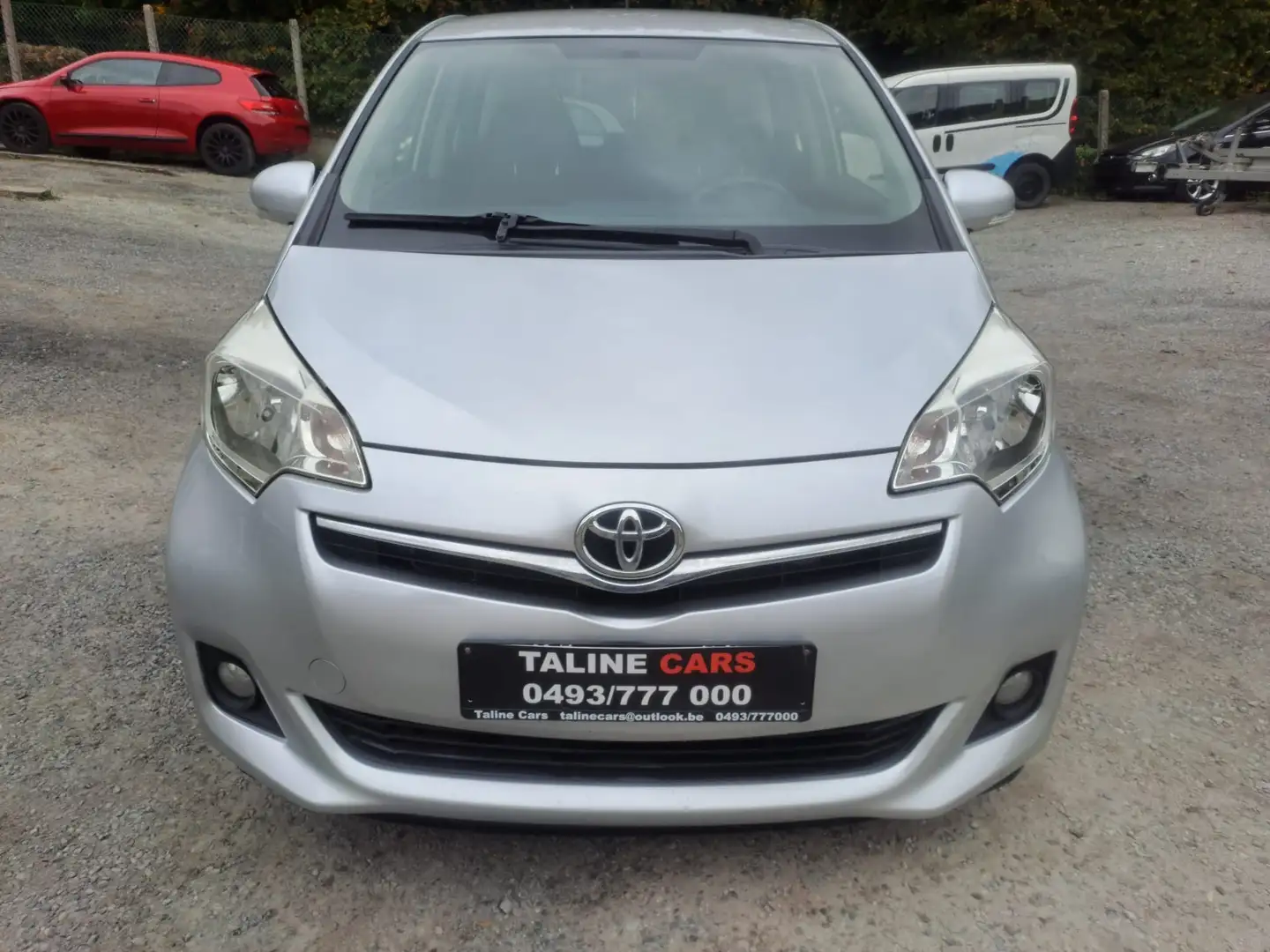 Toyota Verso-S Verso S 1.33 VVT boite automatique Gris - 1