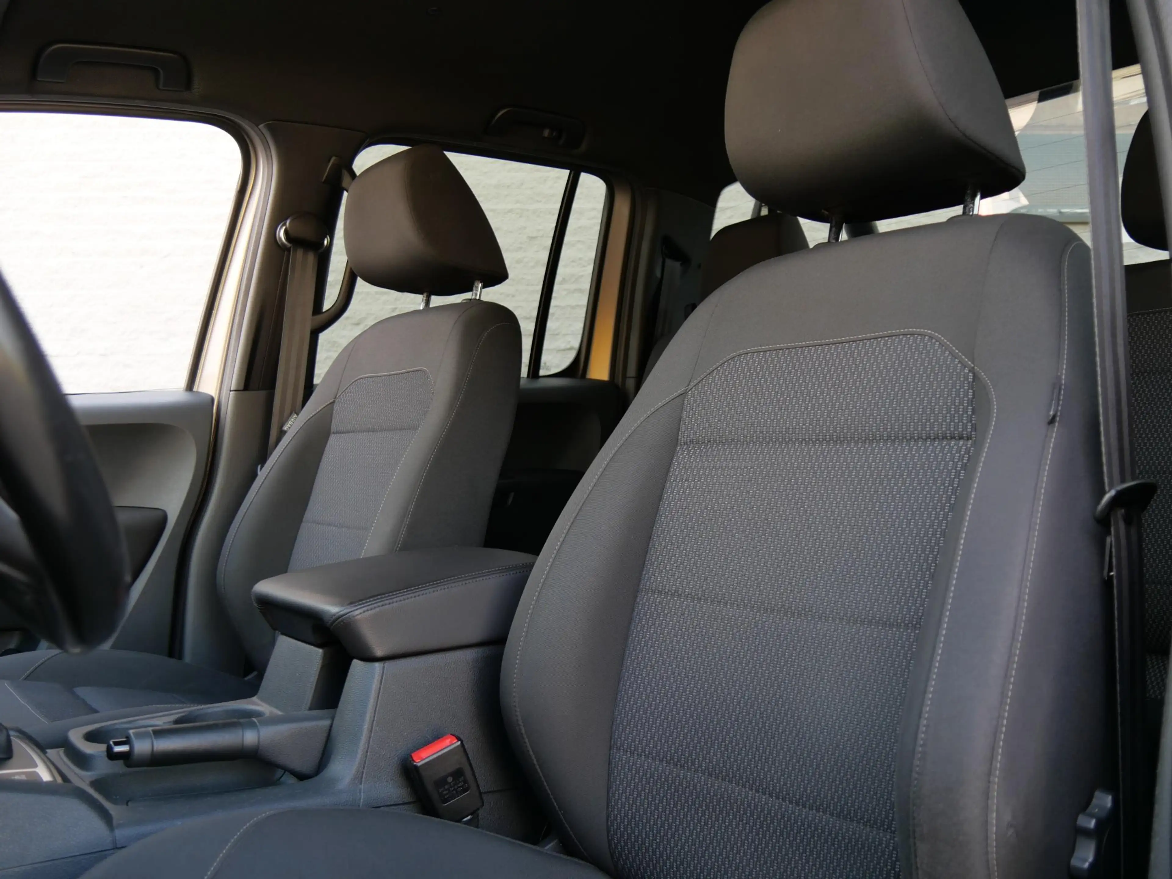 Volkswagen Amarok DOUBLE CAB 3.0TDI 4MOTION DARK LABEL/ TREKHAAK/ TO — photo 5