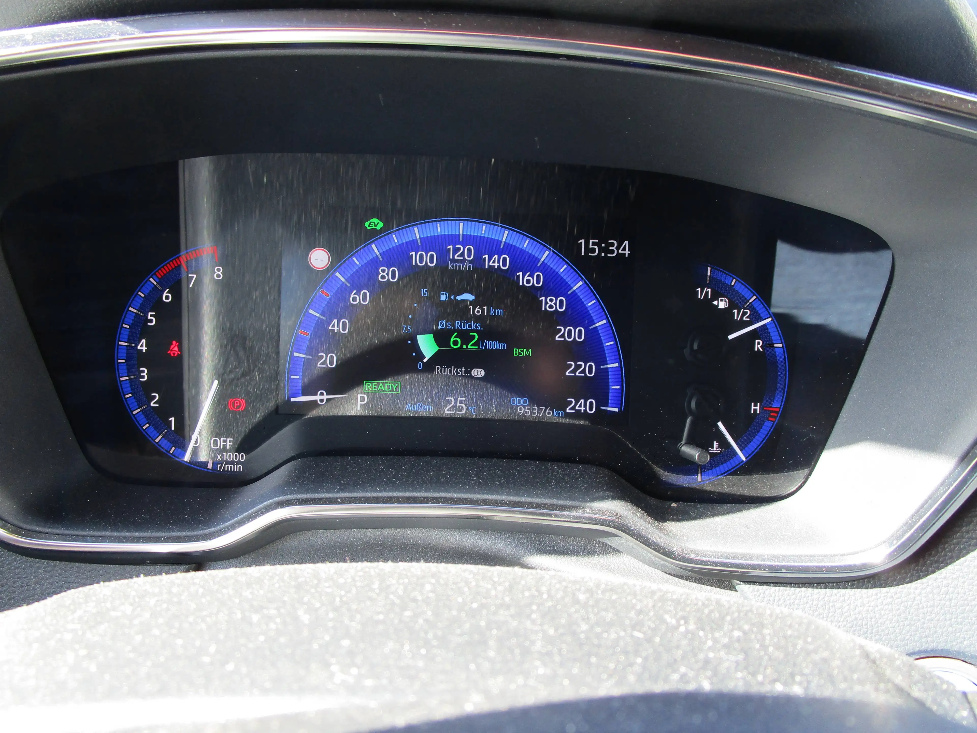 Toyota Corolla Corolla Touring Sports Hybrid 2.0 Hybrid Touring Sports Team Deutschland — photo 4