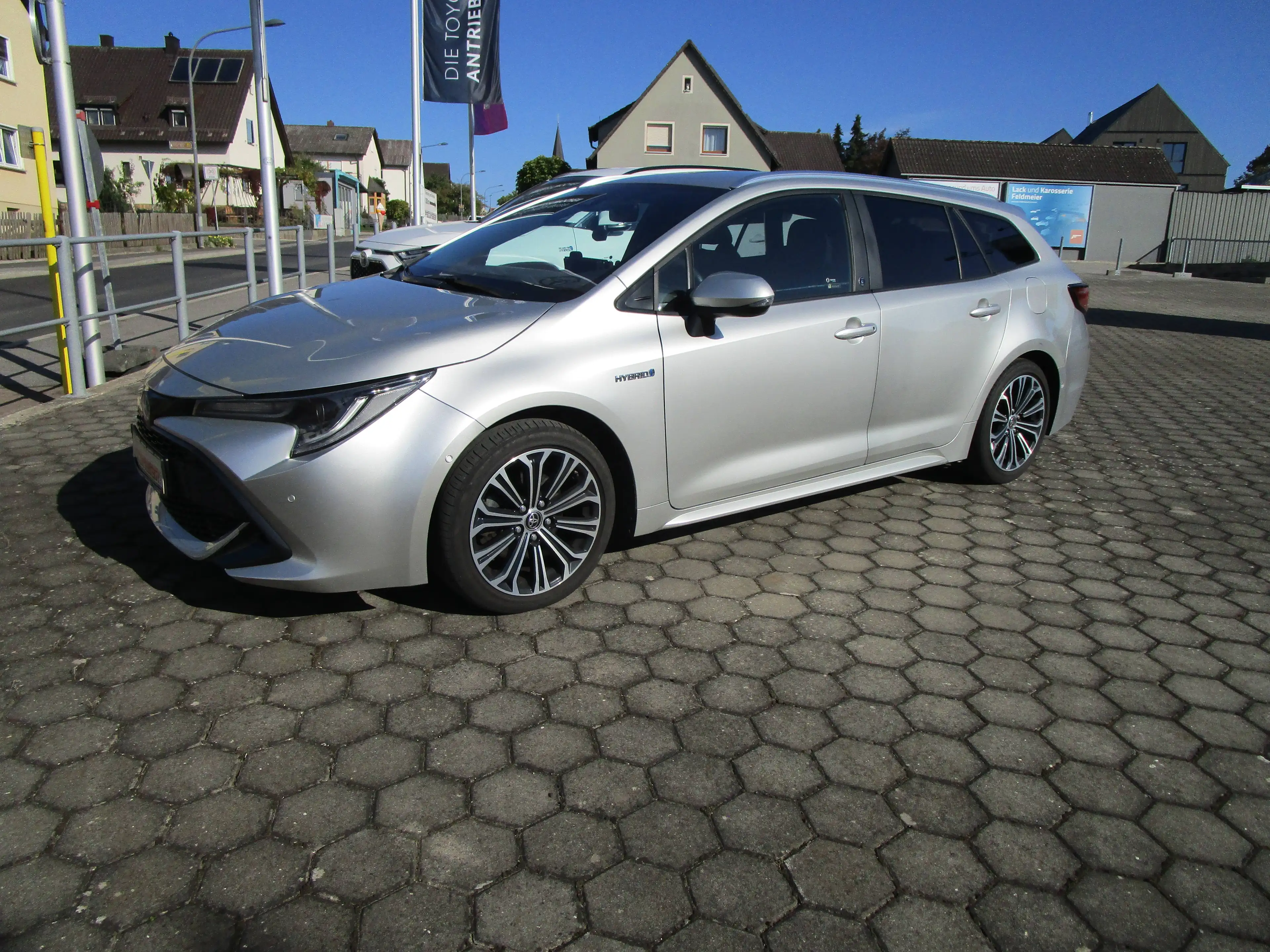 Toyota Corolla Corolla Touring Sports Hybrid 2.0 Hybrid Touring Sports Team Deutschland