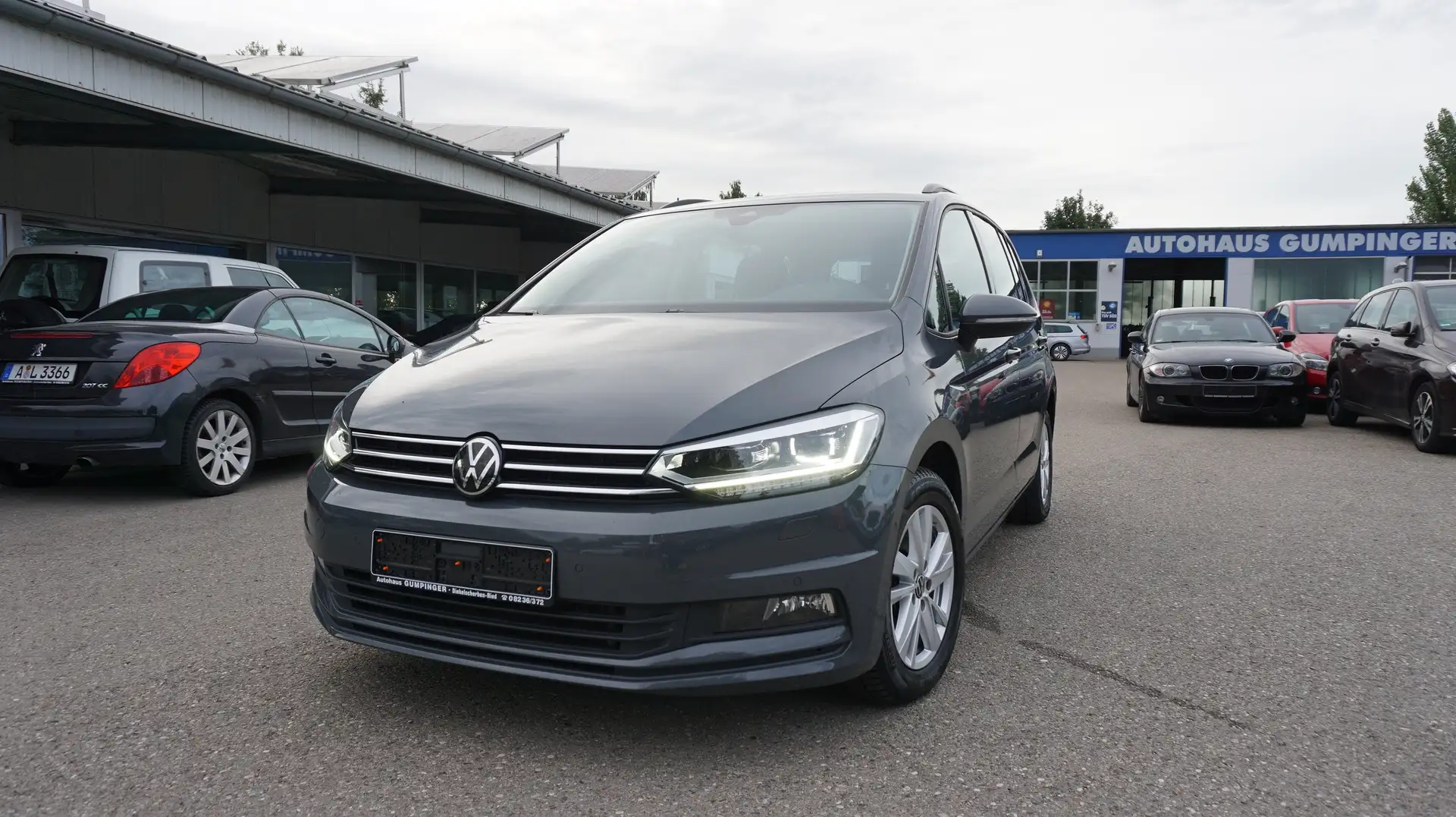 Volkswagen Touran 1.5 TSI ACT OPF DSG Comfortline !! LED !! Kessy !! Grau - 1