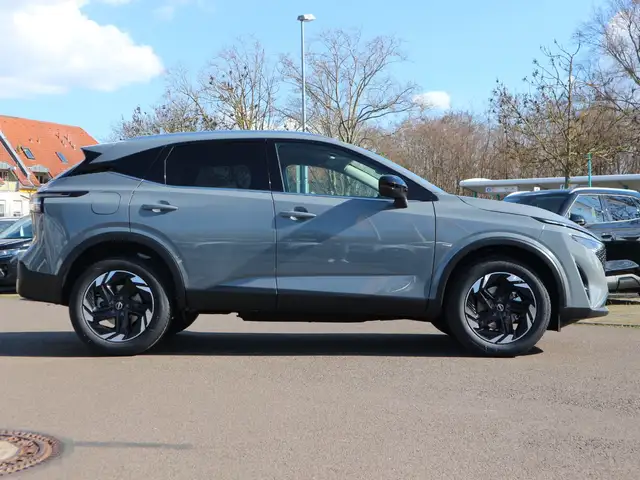 Nissan Qashqai view 12