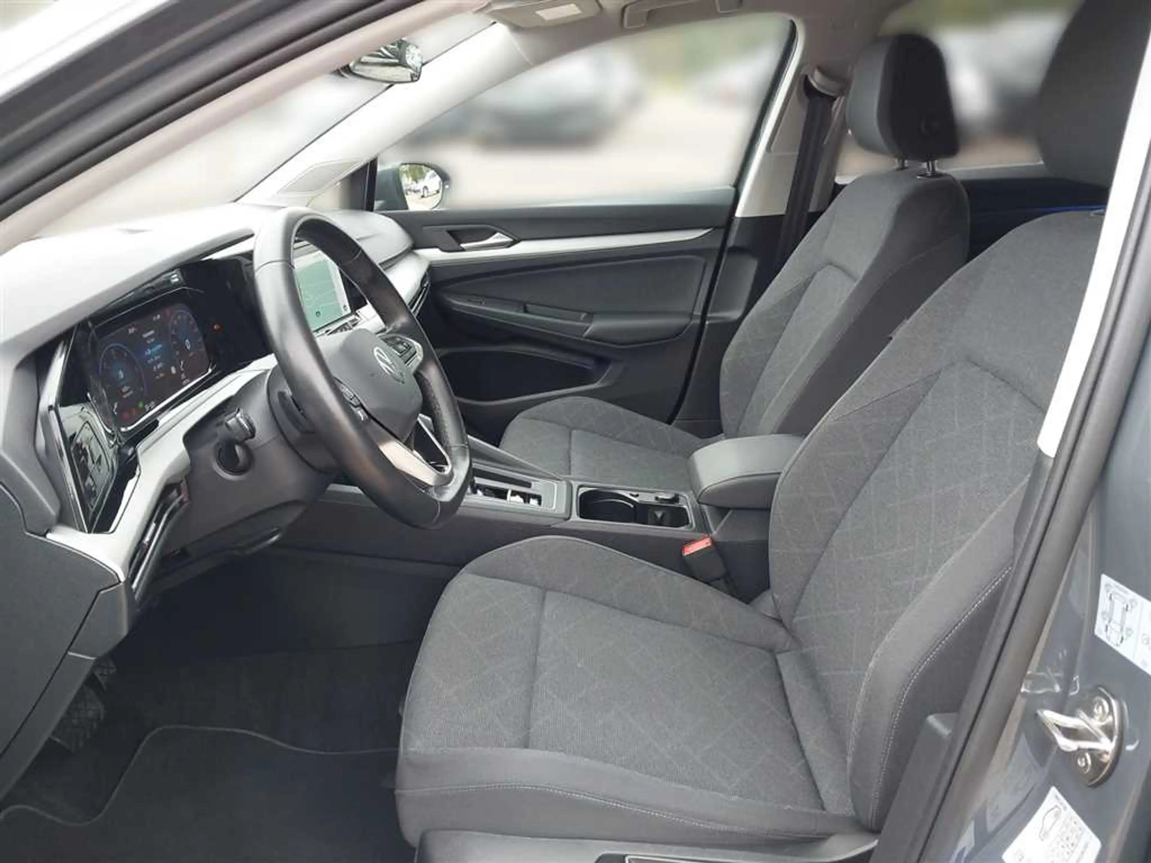 Volkswagen Golf Life 2.0 TDI DSG — photo 15