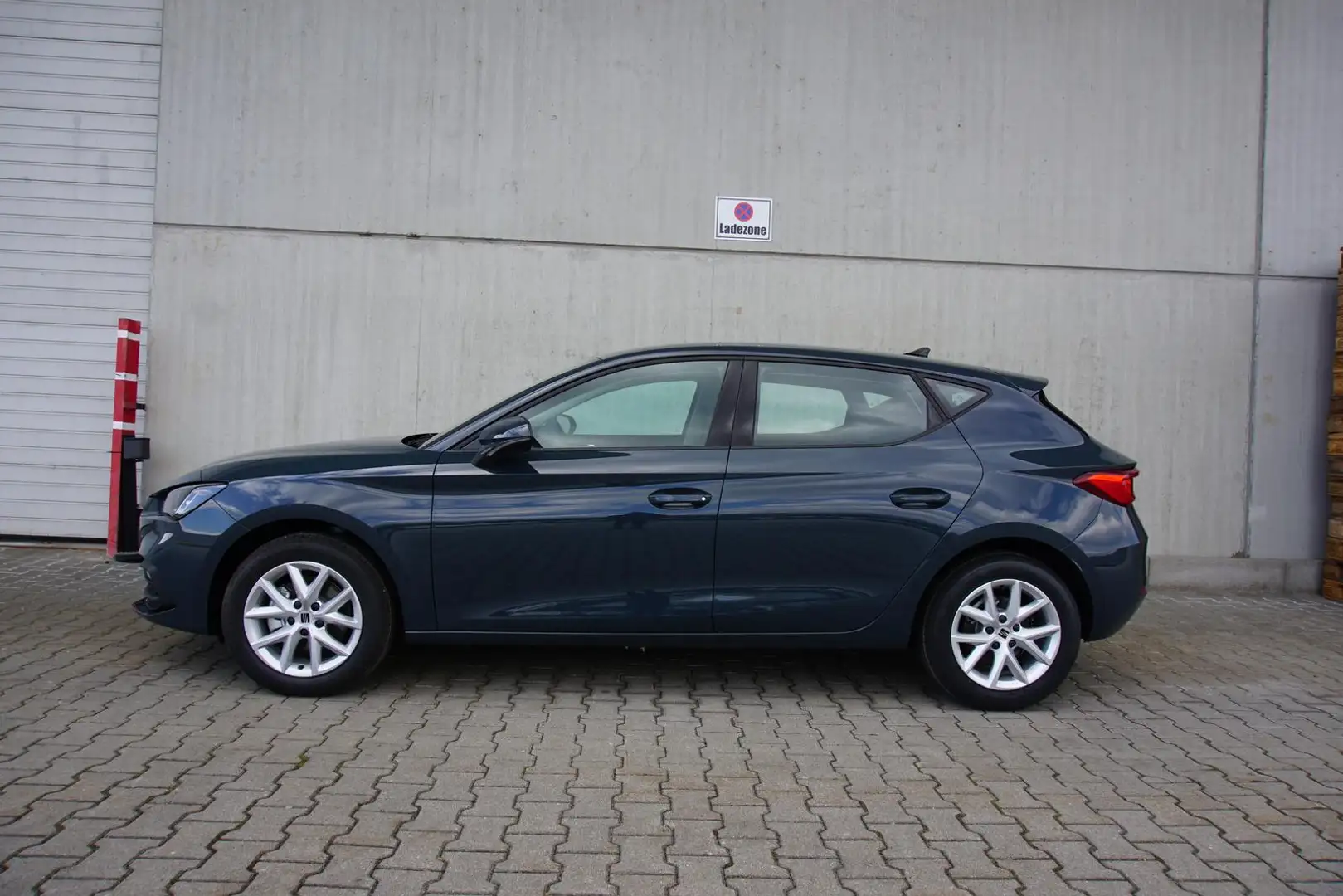 SEAT Leon 1.5TSI Style PDC LED Freisprech Tempomat Gri - 2