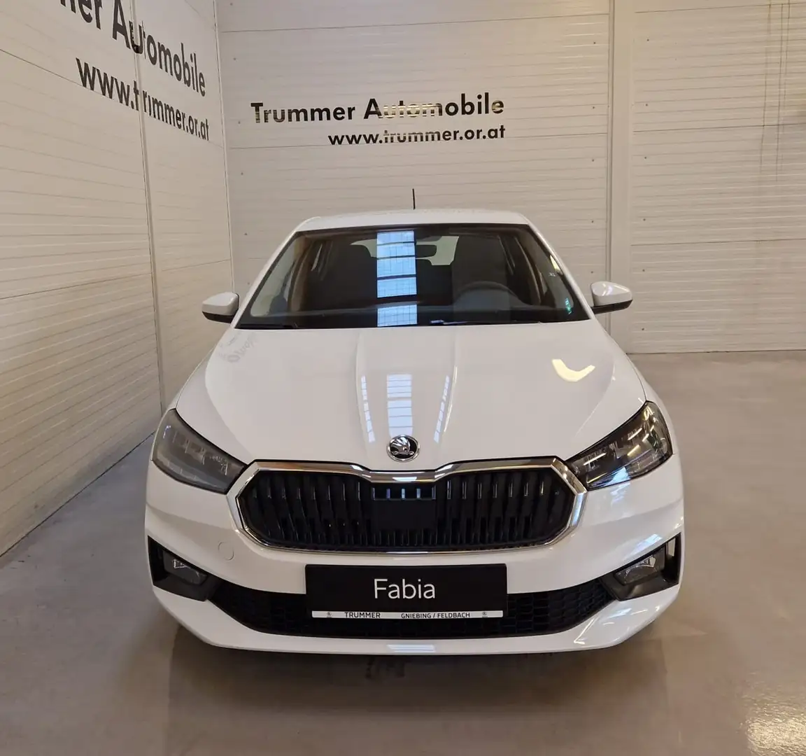 Skoda Fabia Essence Weiß - 2