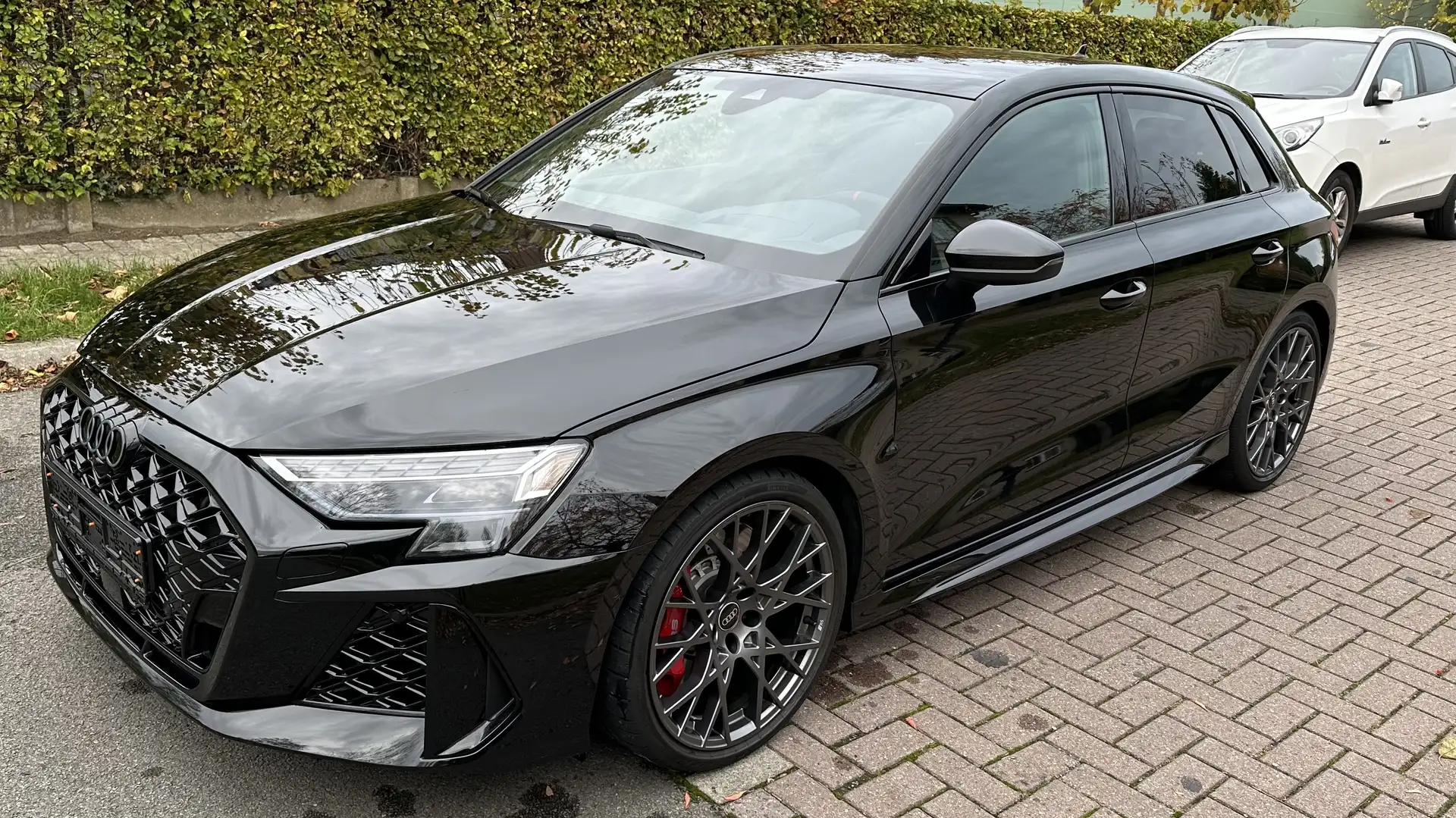 Audi RS3 Sportback 2.5 TFSI Quattro S tronic Zwart - 1