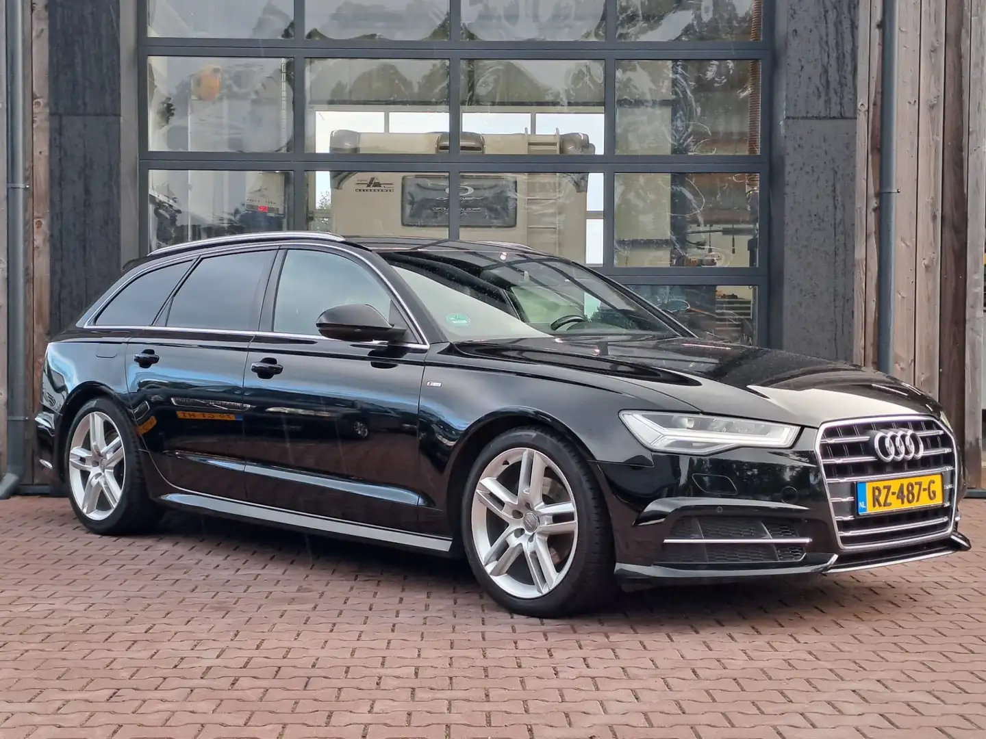 Audi A6 Avant 1.8 TFSI ultra Advance Sport S-line | Automa Zwart - 2