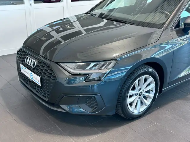 Audi A3 view 8