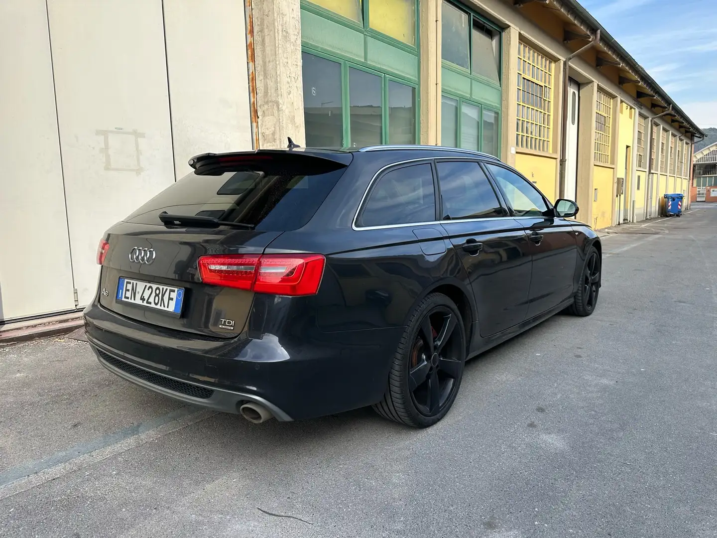 Audi A6 Avant 3.0 V6 tdi Business quattro 204cv s-tronic Nero - 2