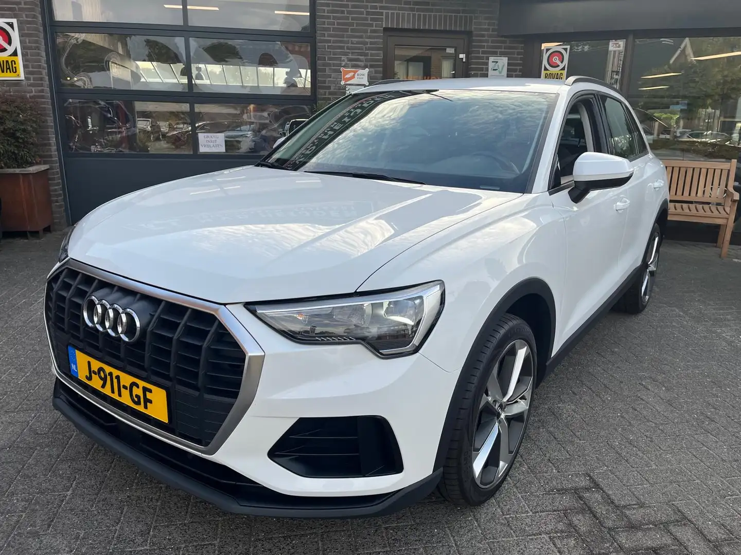 Audi Q3 35 TFSI ProLine PDC App-Connect Wit - 1