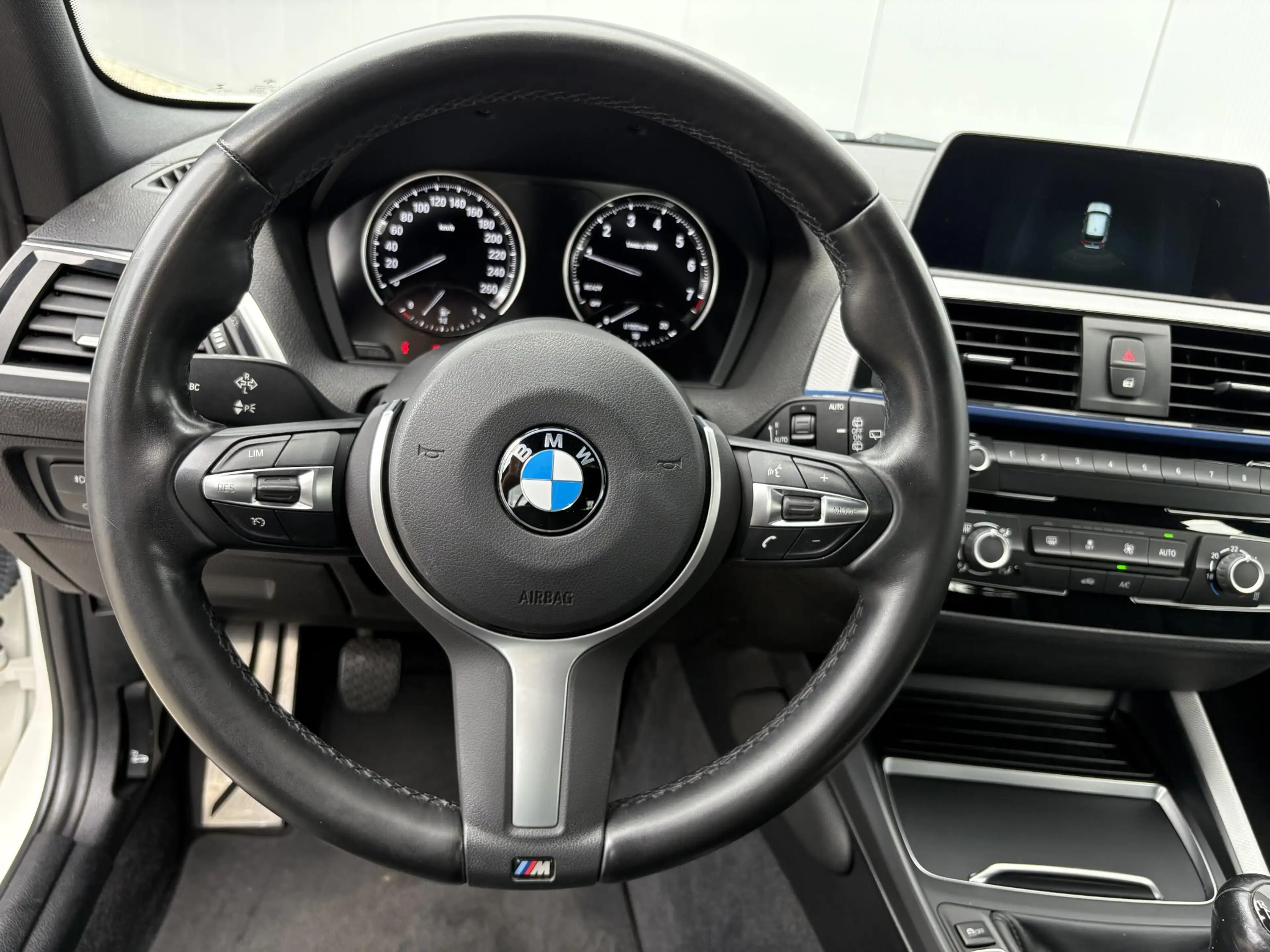 BMW 118 1 Serie 118i Edition Sport Line Shadow Executive / — photo 30