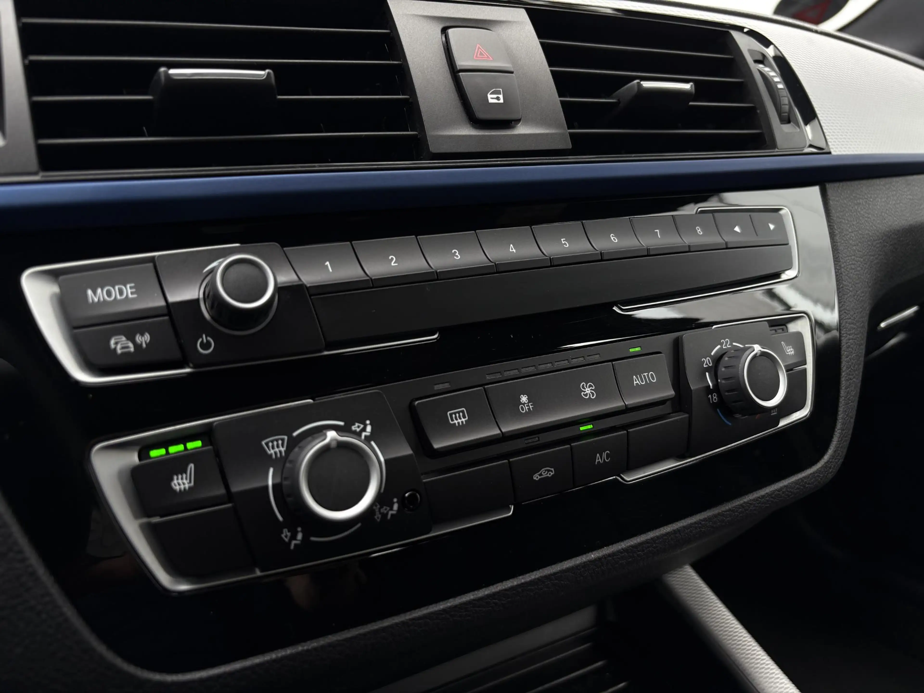BMW 118 1 Serie 118i Edition Sport Line Shadow Executive / — photo 39