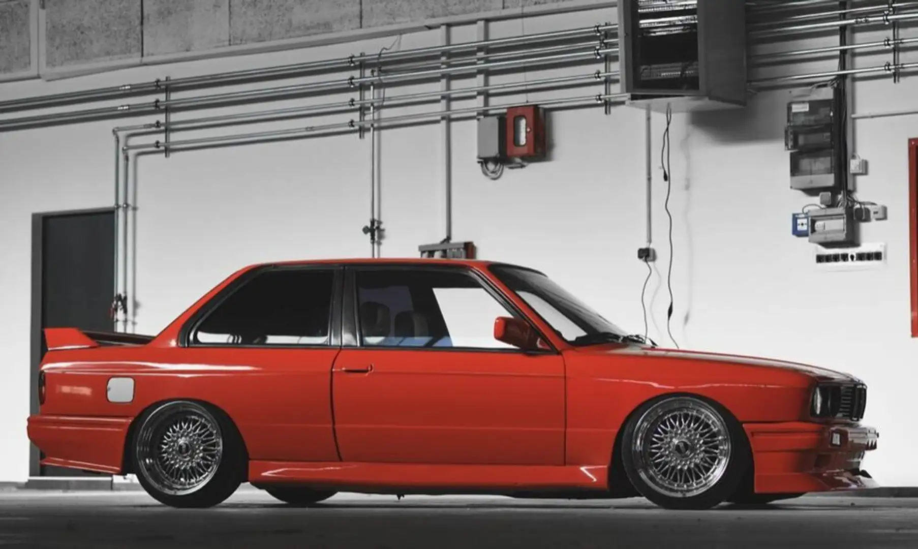 BMW E30 M50 M3 Look Aktion der Woche Rood - 2