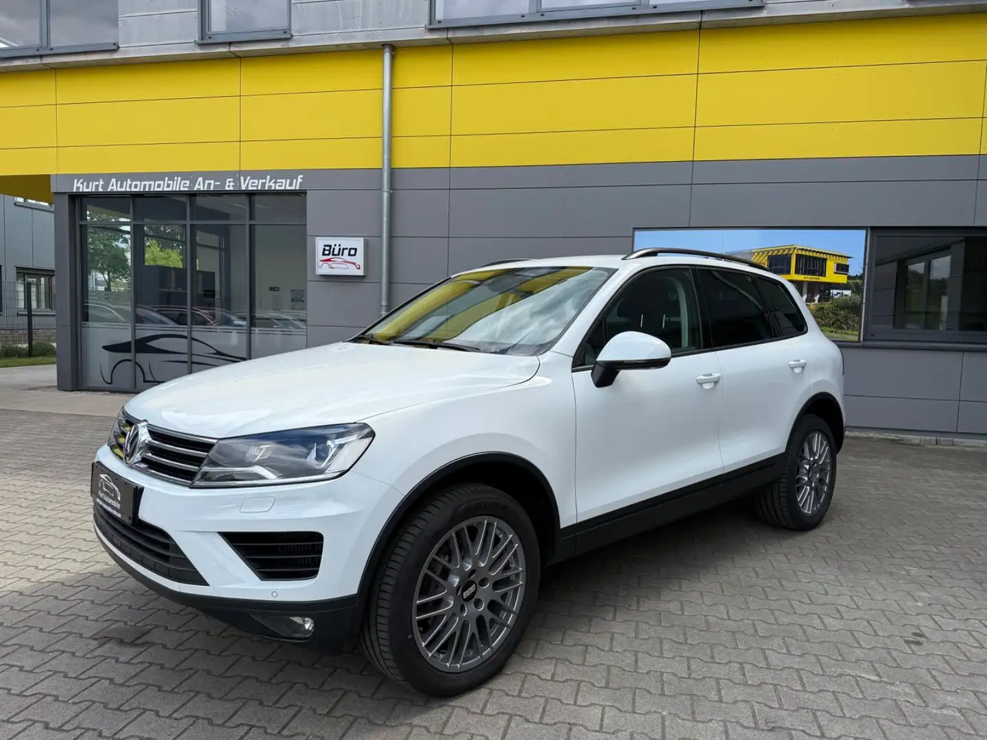 Volkswagen Touareg V6 Terrain Tech 4MOTION/LEDER/NAVI/LED/* Weiß - 2