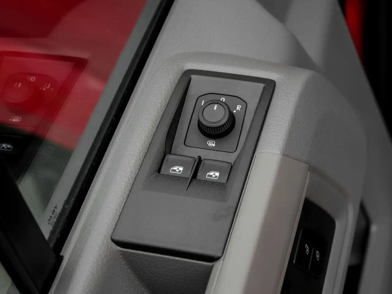 Volkswagen Crafter 35 Kasten MR HD Klima AHK PDC RKamera Ganzj.reifen 13