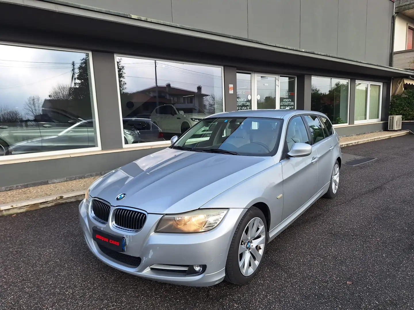 BMW 318 Serie 3 E91 Touring 318d Touring 2.0 143cv FL Argento - 1