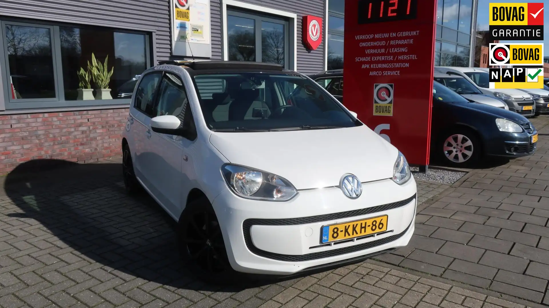 Volkswagen up! 1.0 move up! BlueMotion, PANORAMADAK, Lm velgen. Weiß - 1