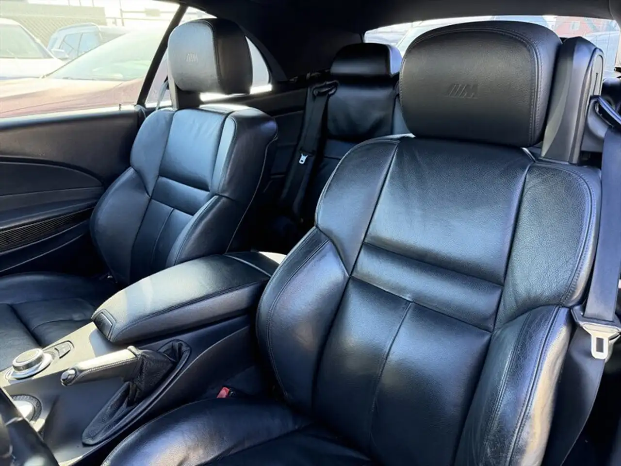 BMW 6 Series снимка BMW 6 Series