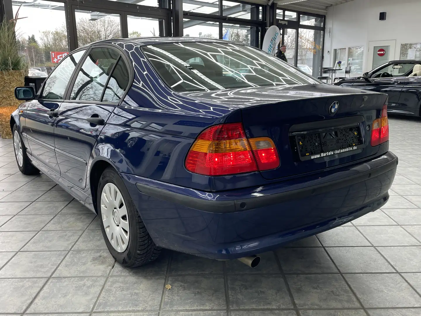 BMW 316 i, Schiebedach, Sitzheiz, Klimaaut., Navi Blauw - 2