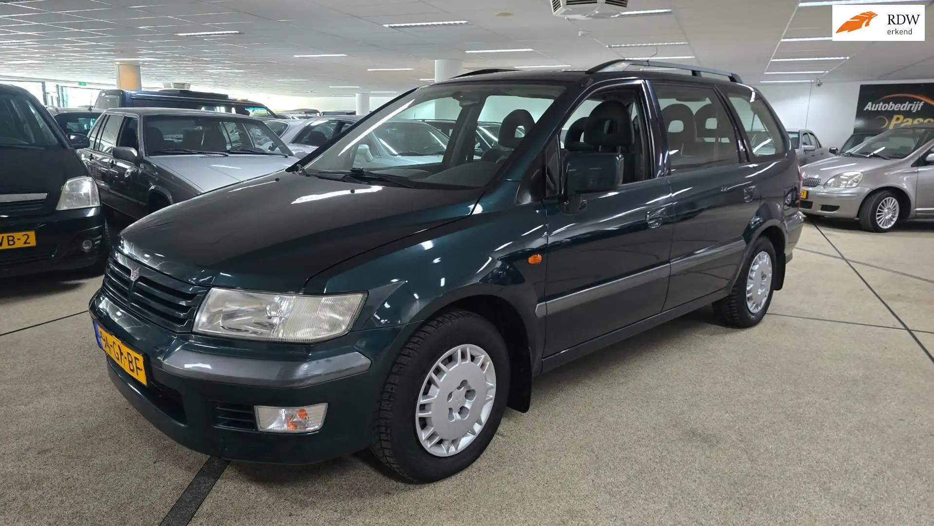 Mitsubishi Space Wagon 2.4 GDI GLXi 7persoons! AUTOMAAT!! Grün - 1