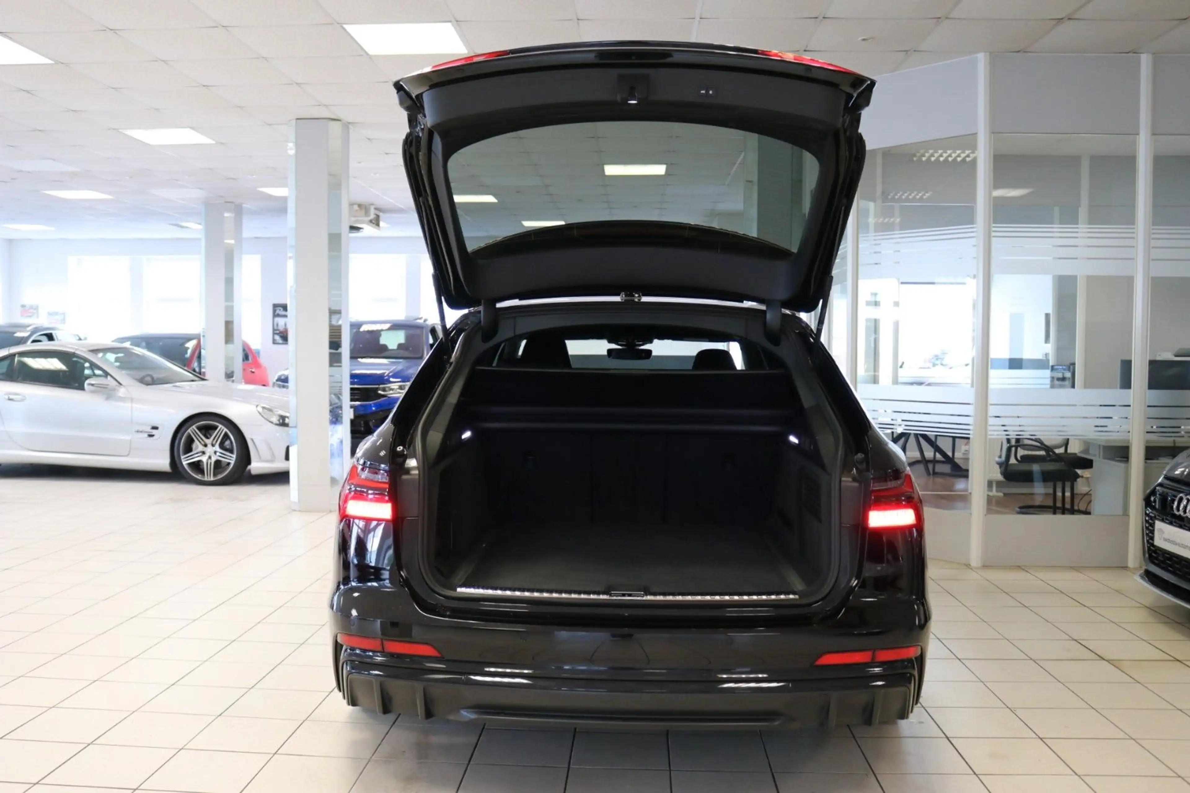 Audi S6 *Facelift* B&O Memory Kamera LED Black-Paket — photo 7