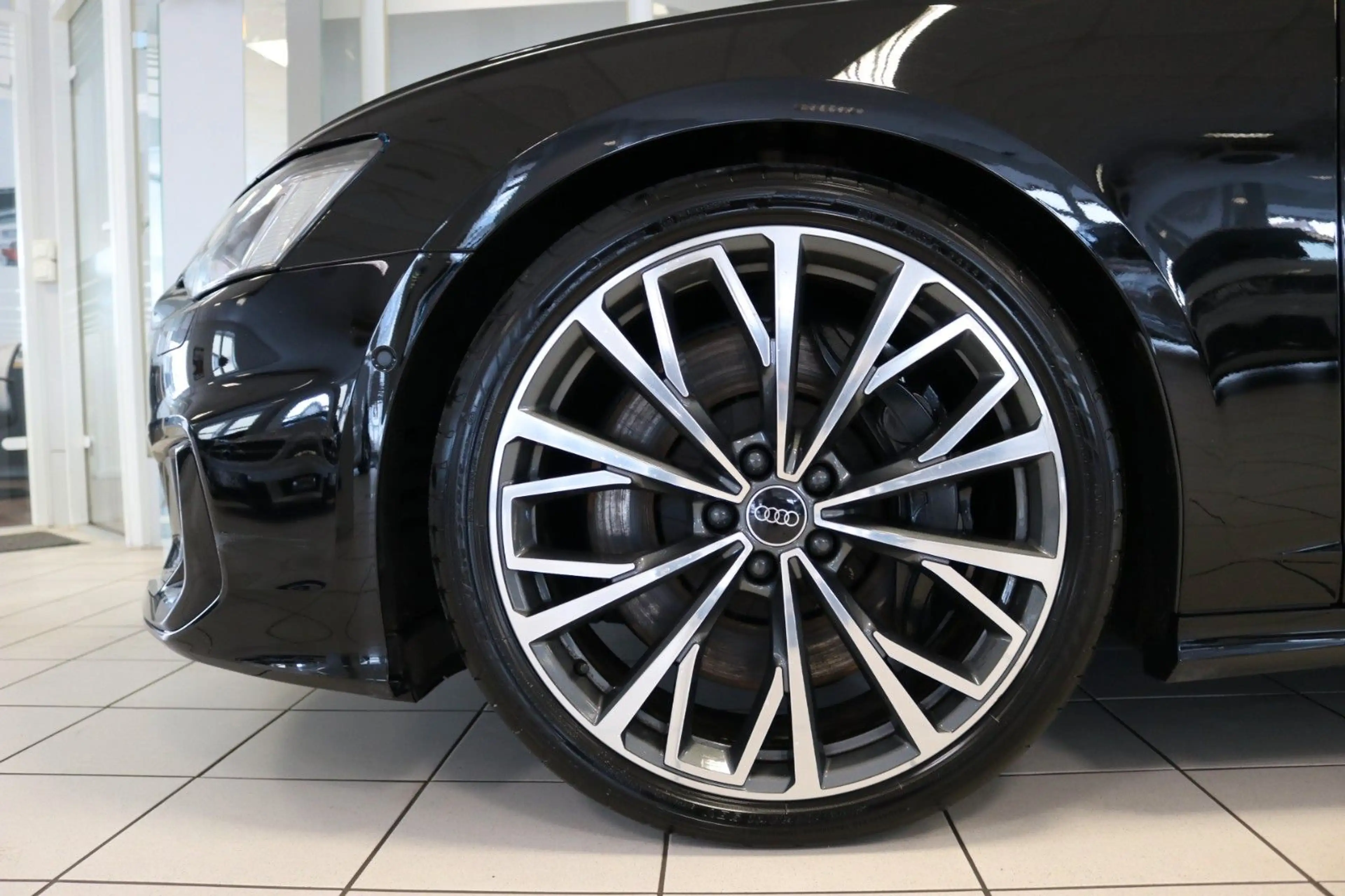 Audi S6 *Facelift* B&O Memory Kamera LED Black-Paket — photo 4