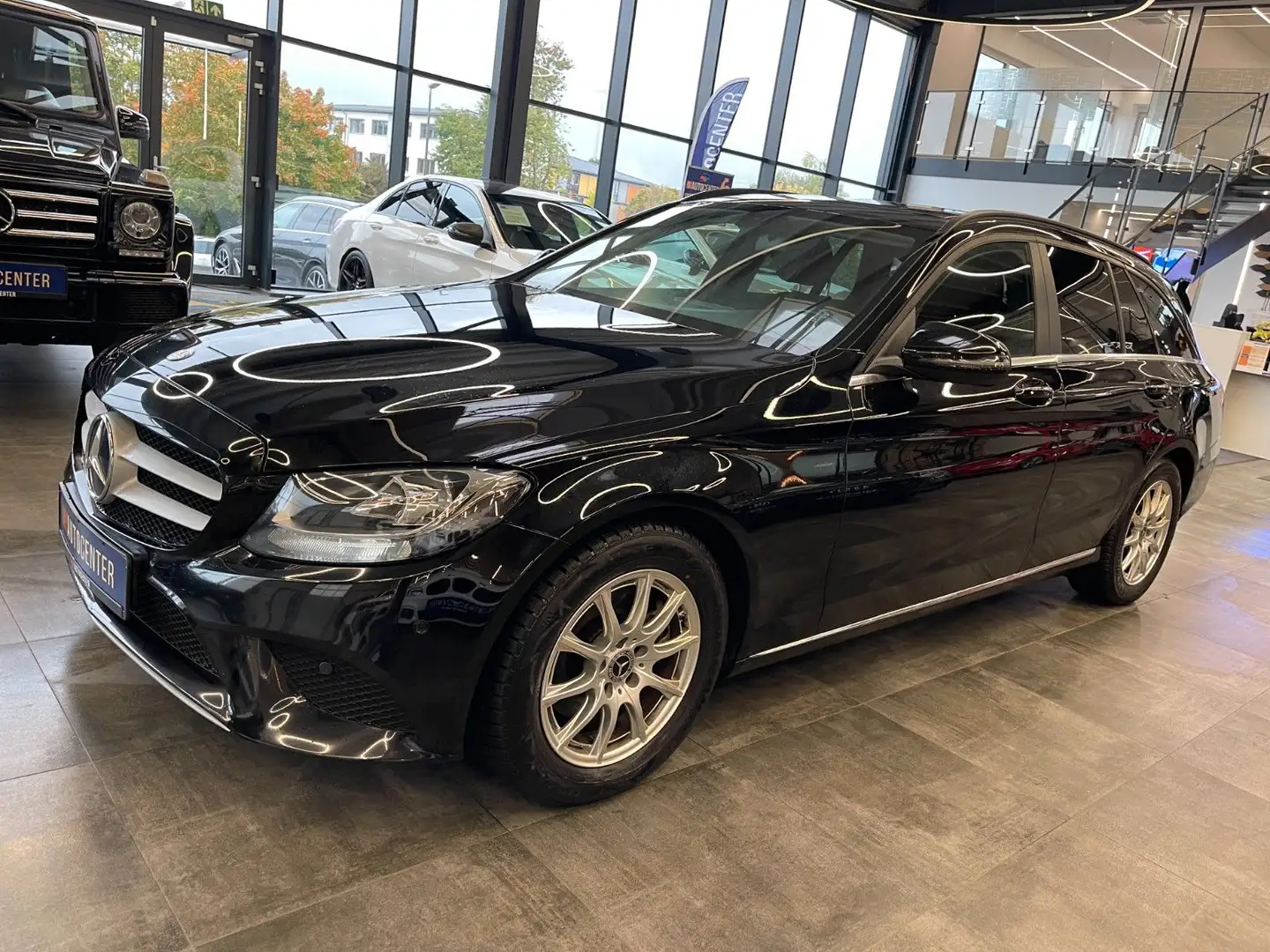 Mercedes-Benz C 200 T d *Business*Panoramadach*TÜV NEU* Fekete - 2