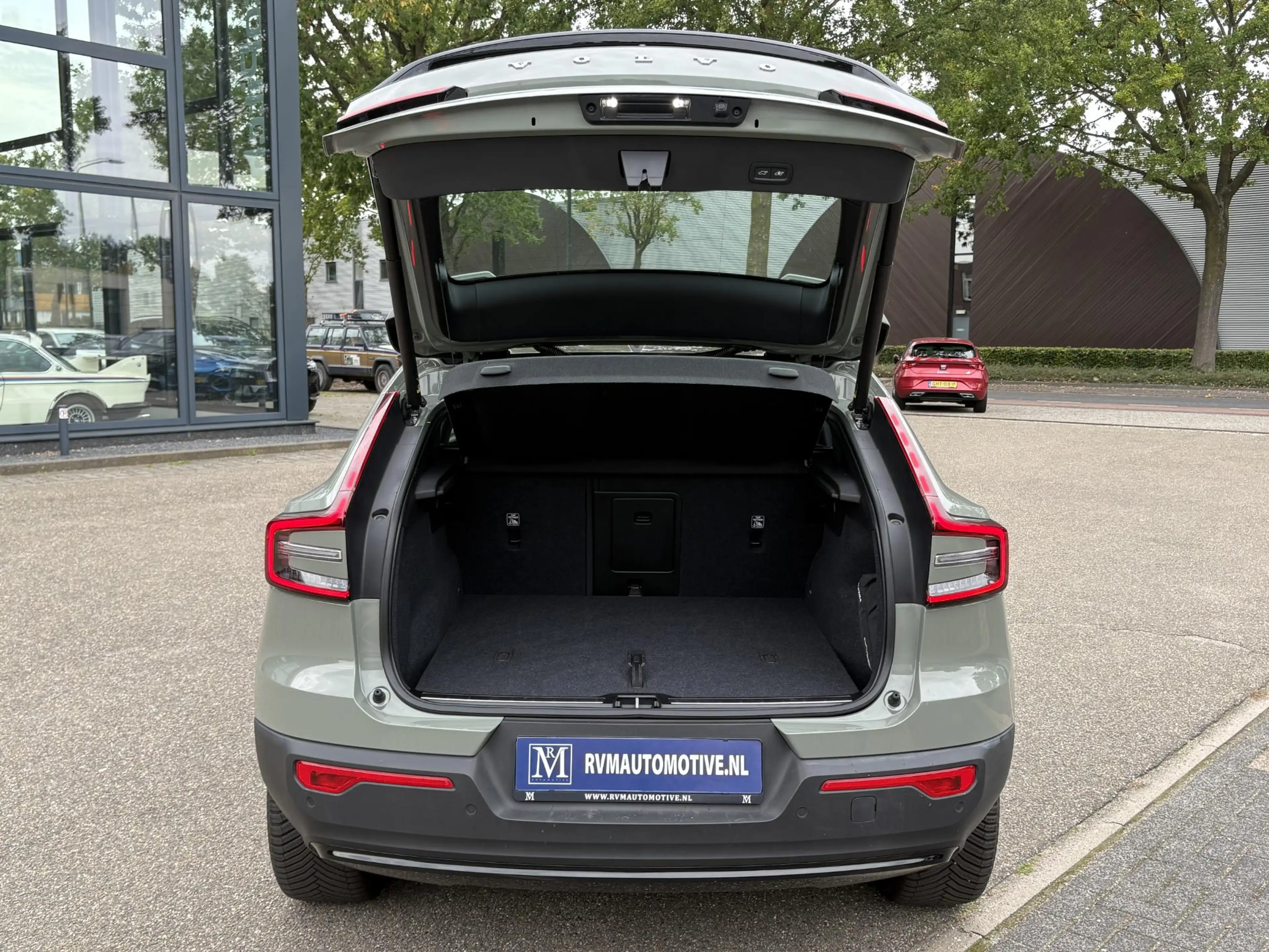 Volvo C40 Recharge Ultimate 69 kWh WAMTEPOMP | STOEL/STUURVE — photo 12