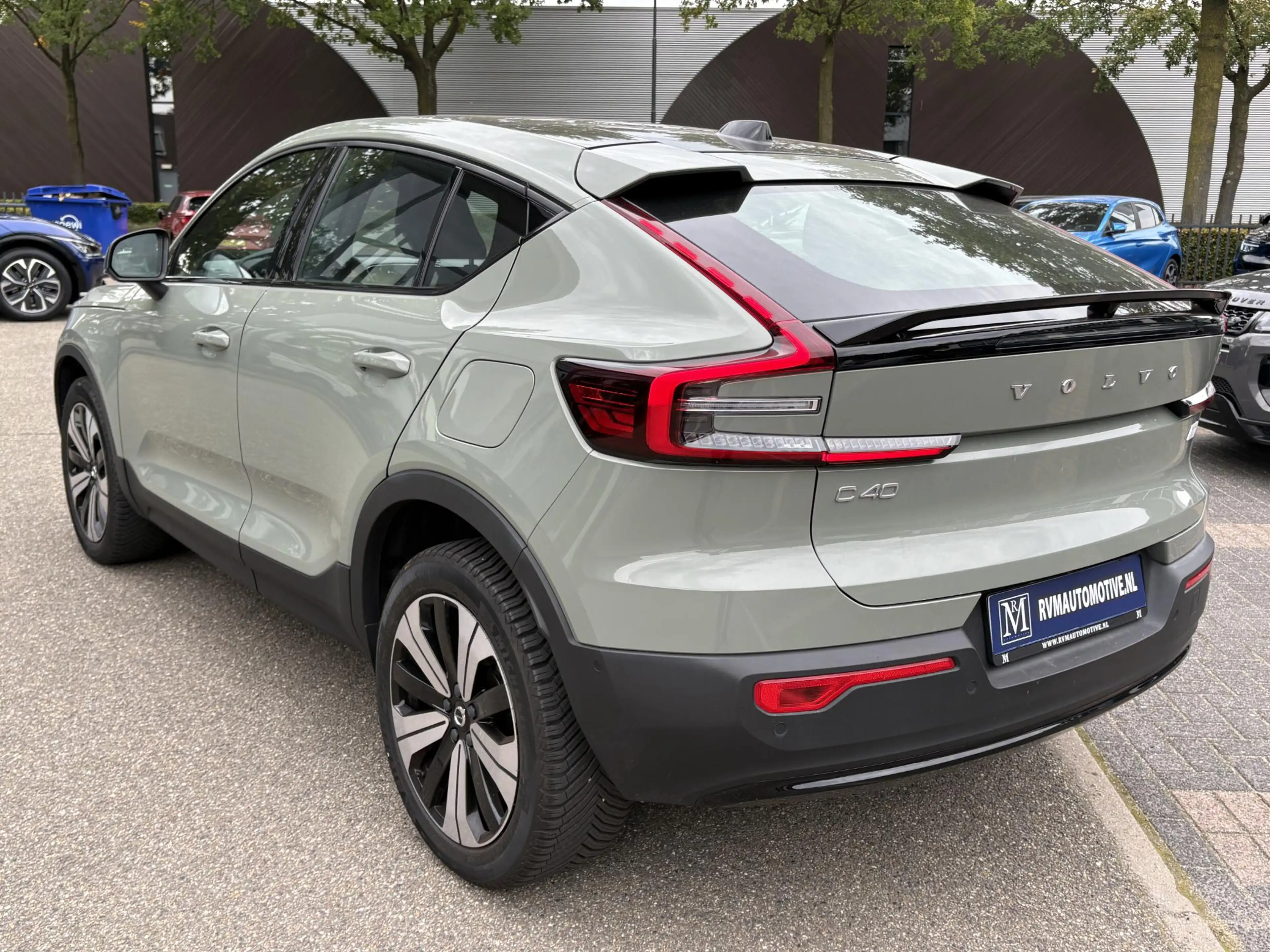 Volvo C40 Recharge Ultimate 69 kWh WAMTEPOMP | STOEL/STUURVE — photo 8