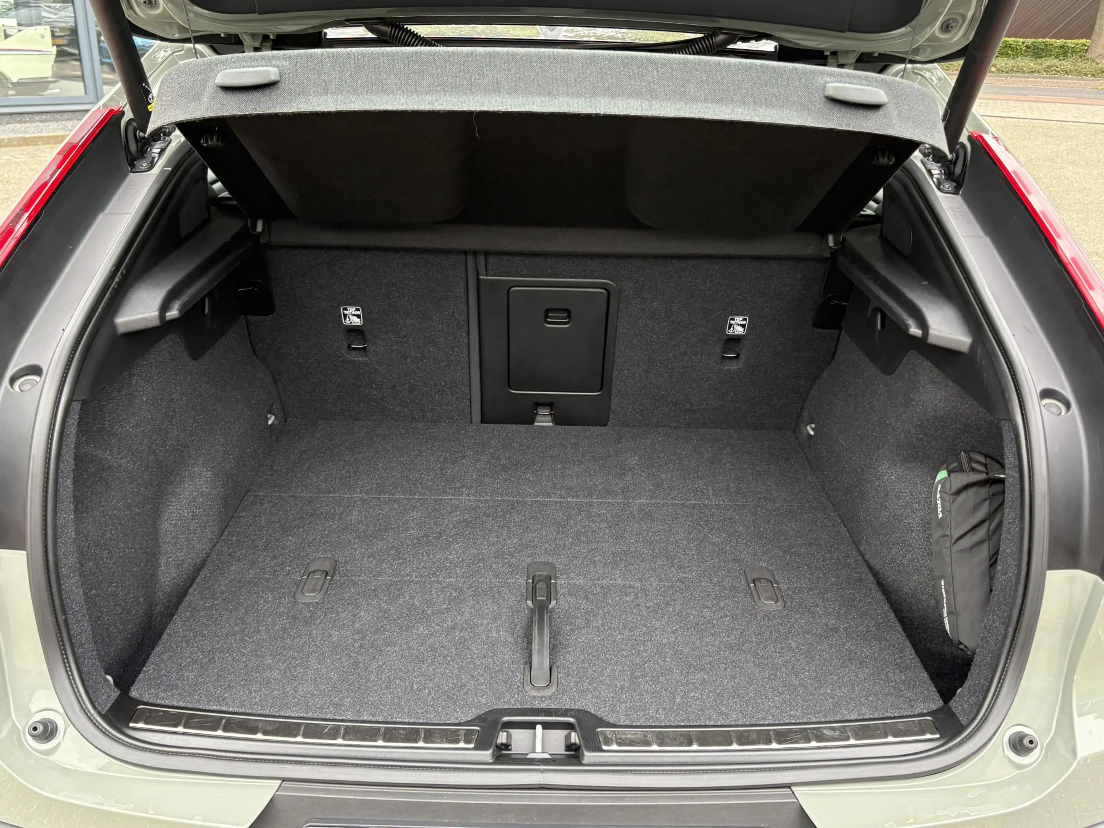 Volvo C40 Recharge Ultimate 69 kWh WAMTEPOMP | STOEL/STUURVE — photo 11