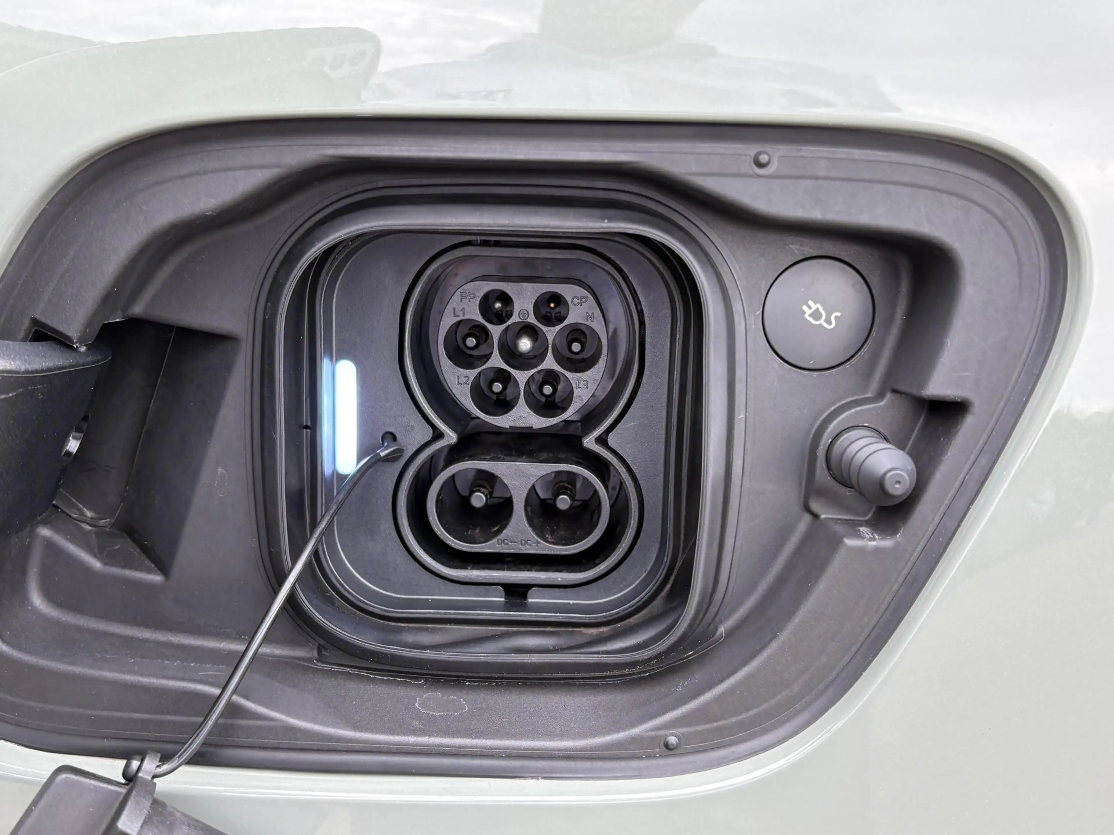 Volvo C40 Recharge Ultimate 69 kWh WAMTEPOMP | STOEL/STUURVE — photo 15