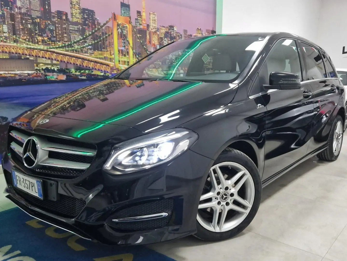 Mercedes-Benz B 180 B 180 d (cdi) premium auto Noir - 2