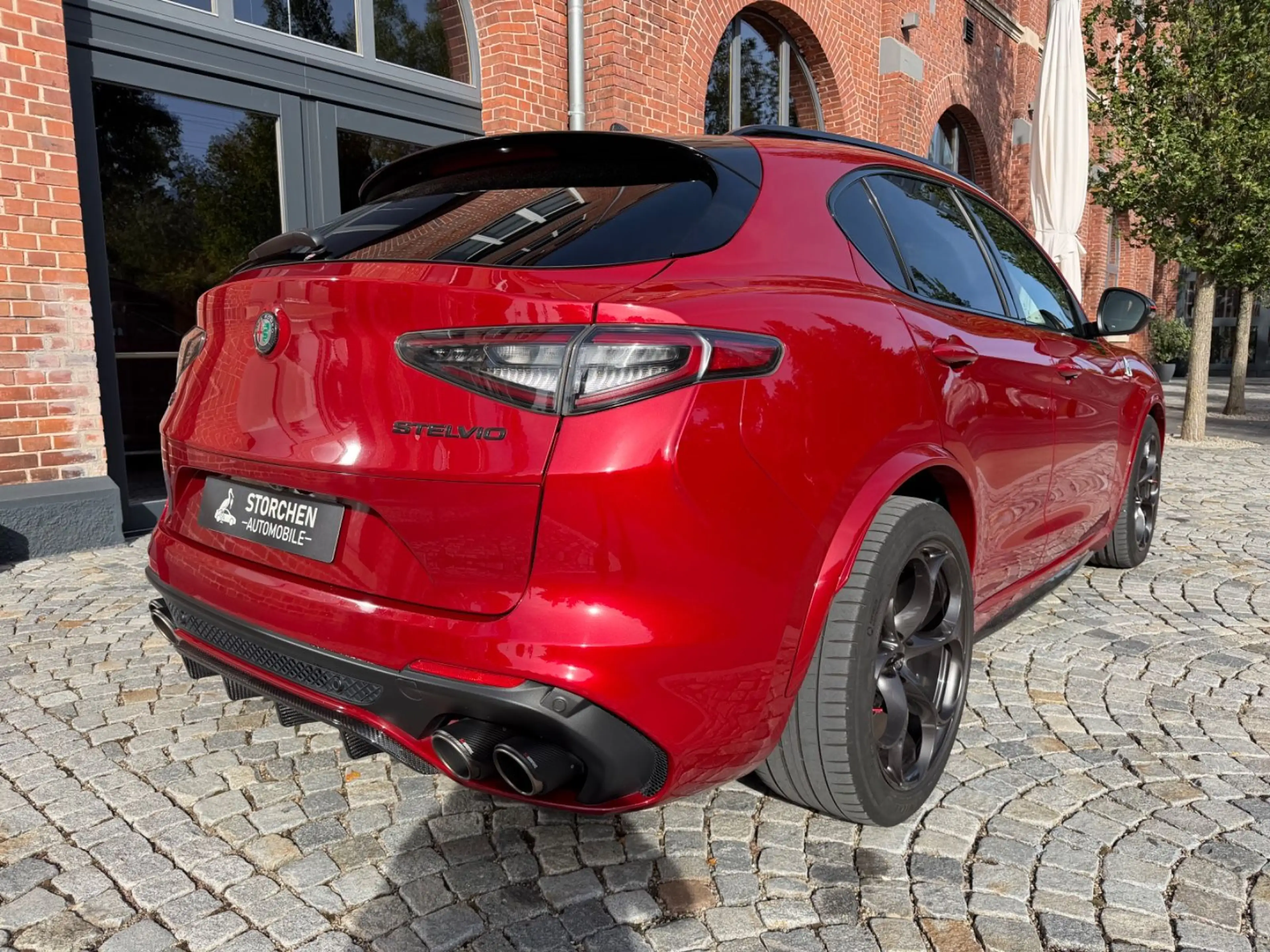 Alfa Romeo Stelvio Quadrifoglio Q4 *Carbon*Voll*8-Fach* — photo 3