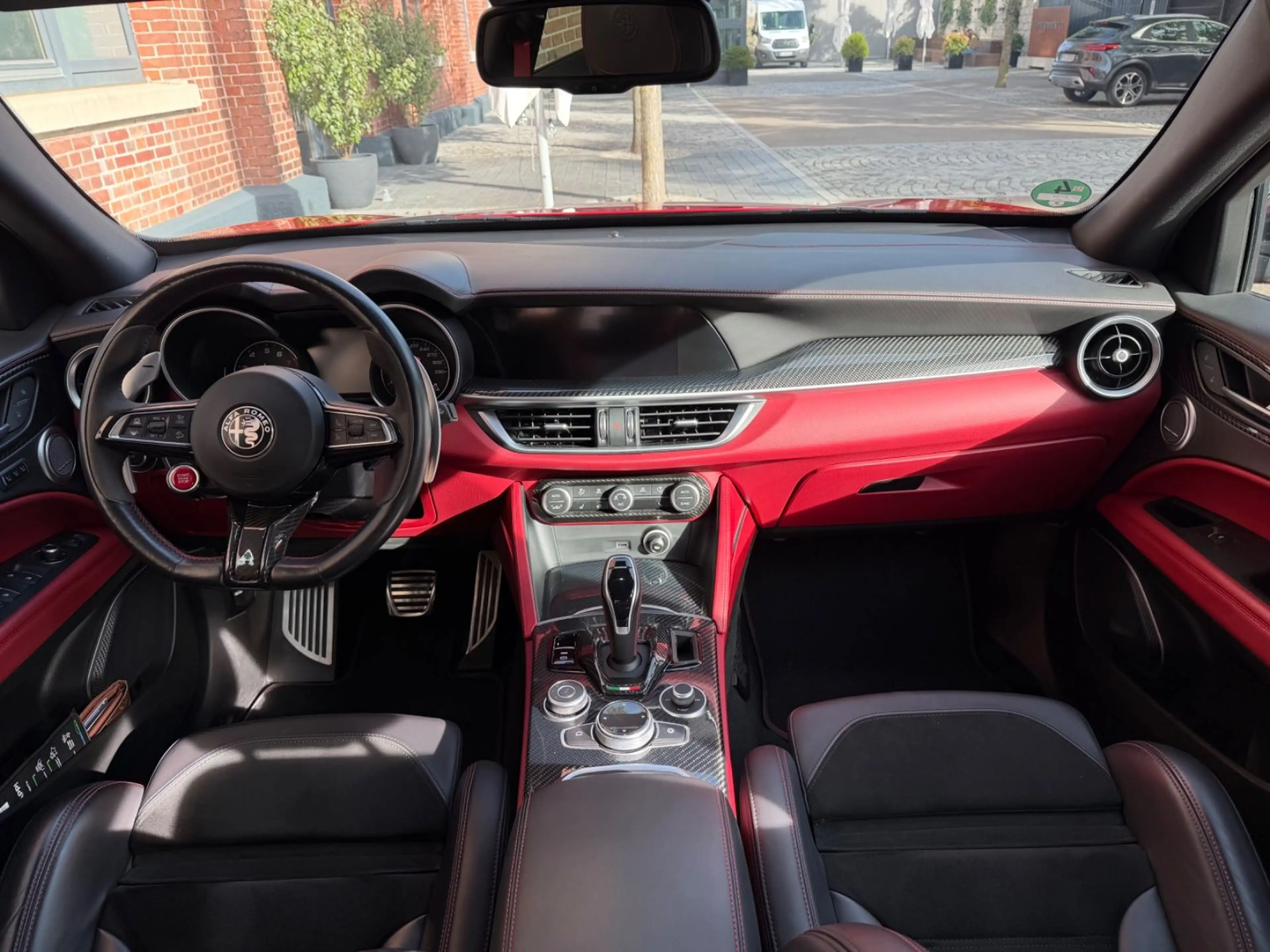Alfa Romeo Stelvio Quadrifoglio Q4 *Carbon*Voll*8-Fach* — photo 10