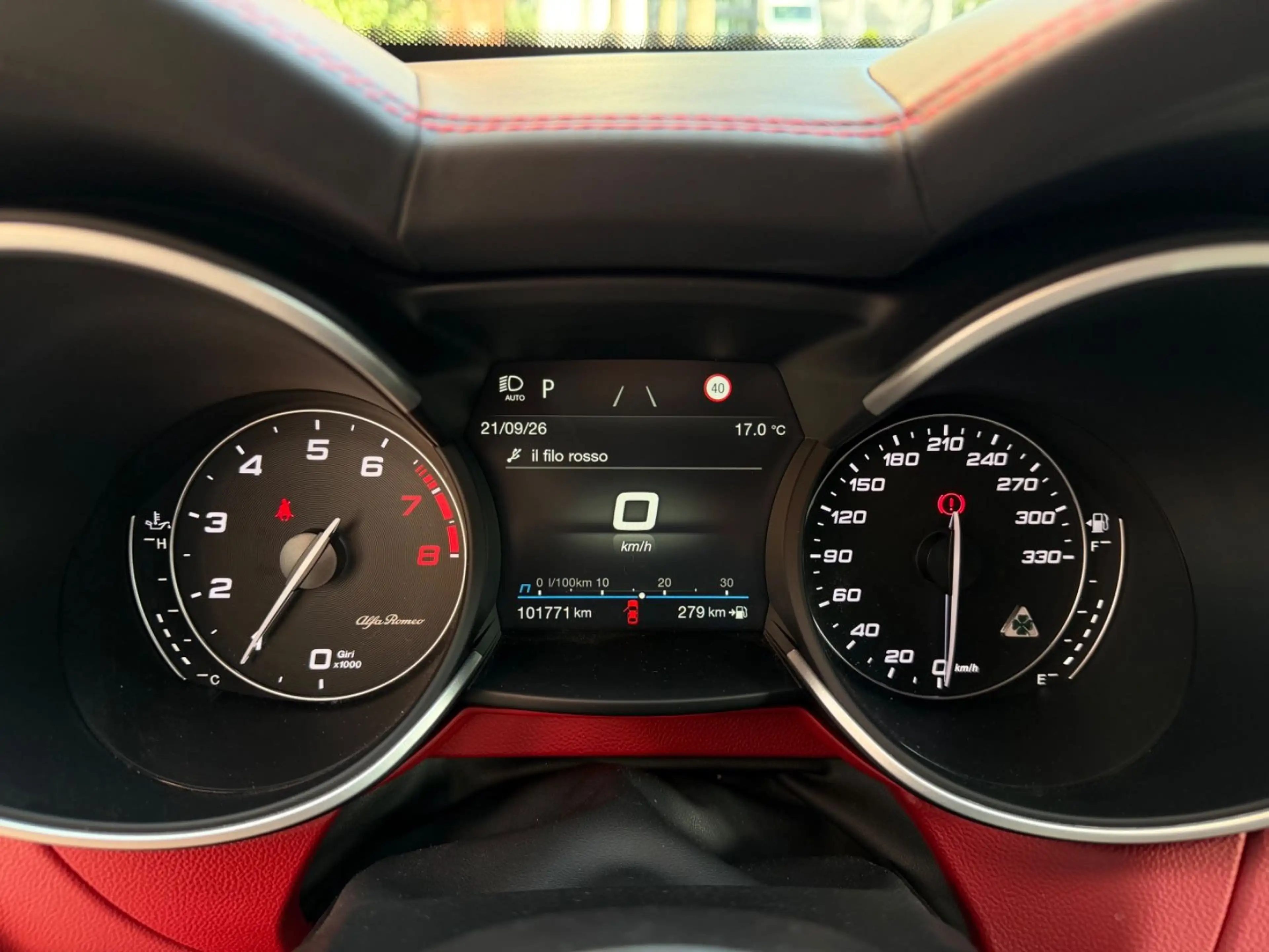 Alfa Romeo Stelvio Quadrifoglio Q4 *Carbon*Voll*8-Fach* — photo 14