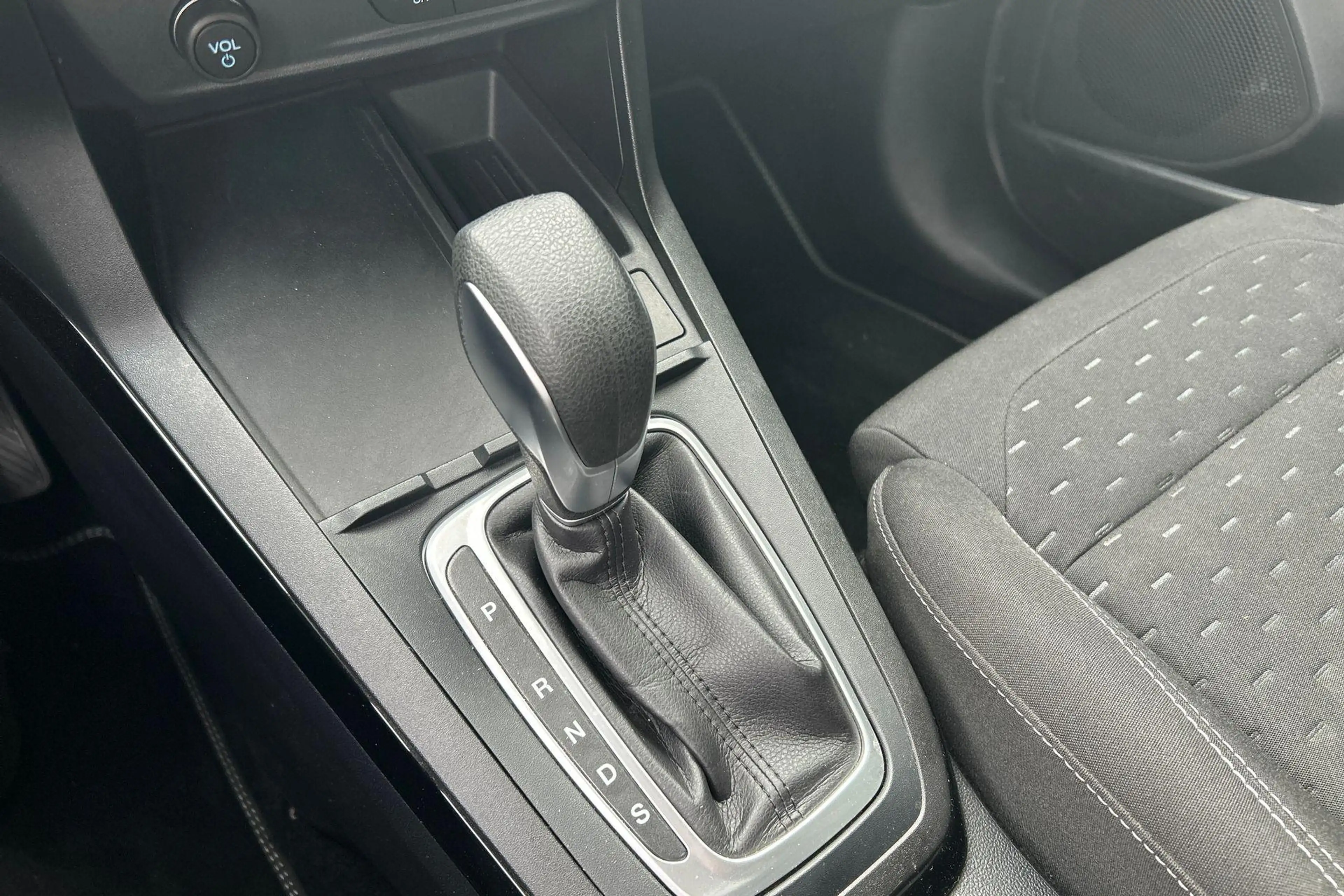 Ford Puma 1.0 EcoBoost Hybrid Titanium 125PK Automaat | NL-A — photo 13